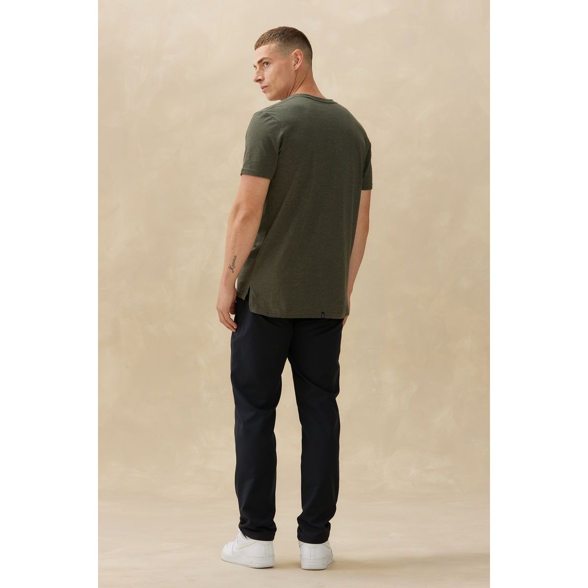 Kuwalla Tee - Eazy Split Tee in Dark Olive