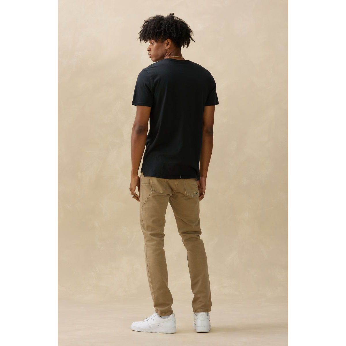 Kuwalla Tee - Eazy Split Tee in Black