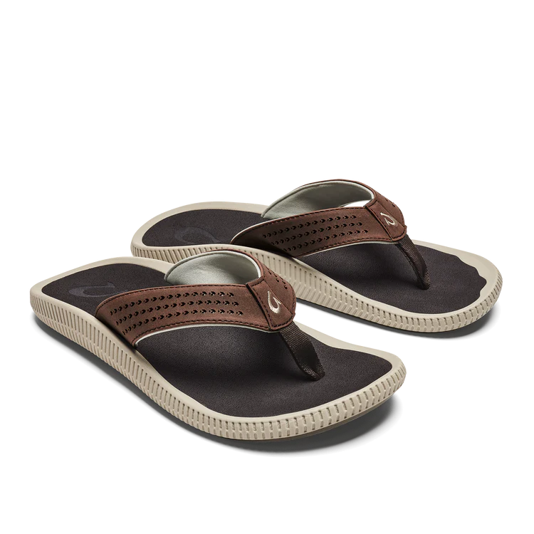 Olukai - Ulele Sandal in Dark Wood