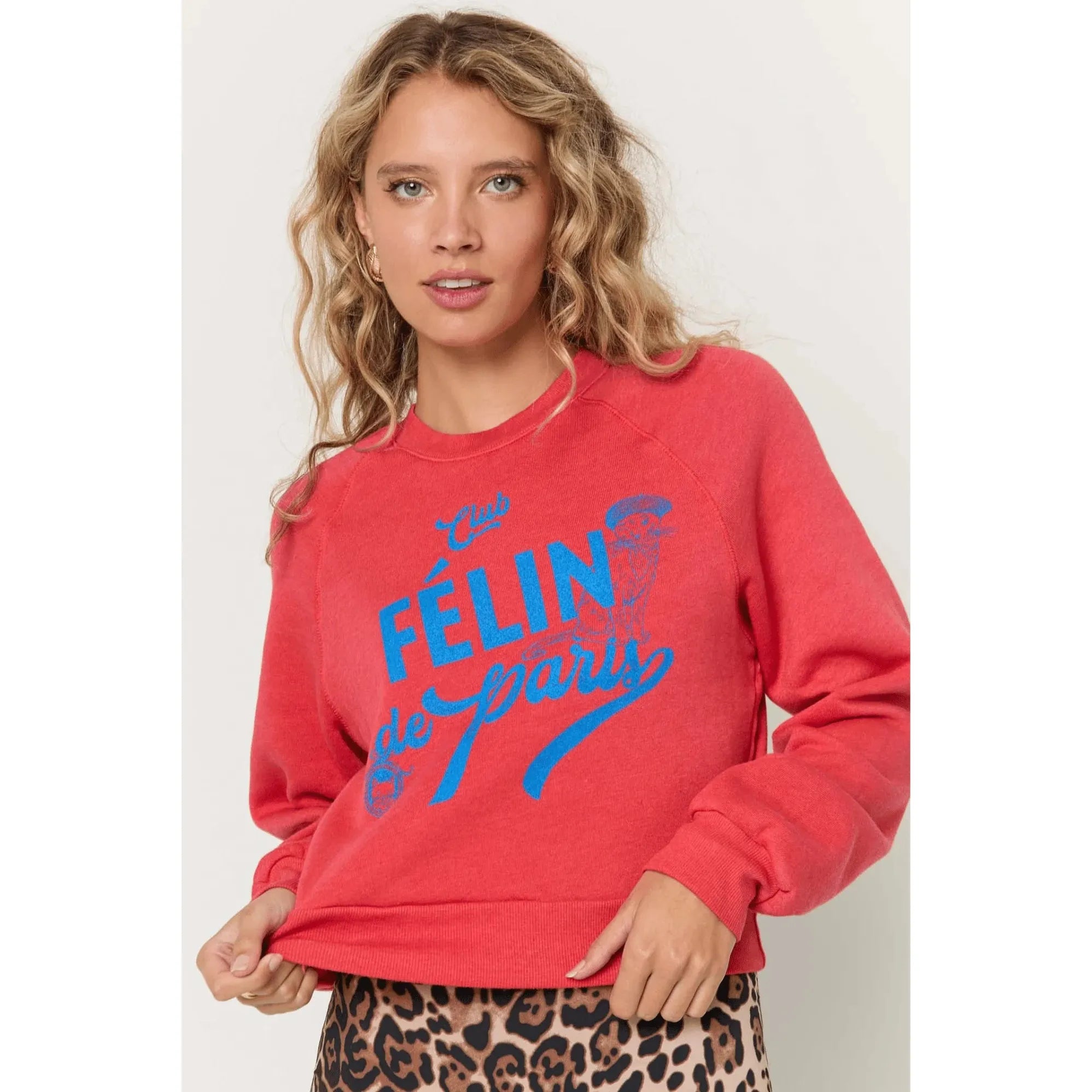 Project Social T - Félin de Paris Shrunken Sweatshirt in Bittersweet Red
