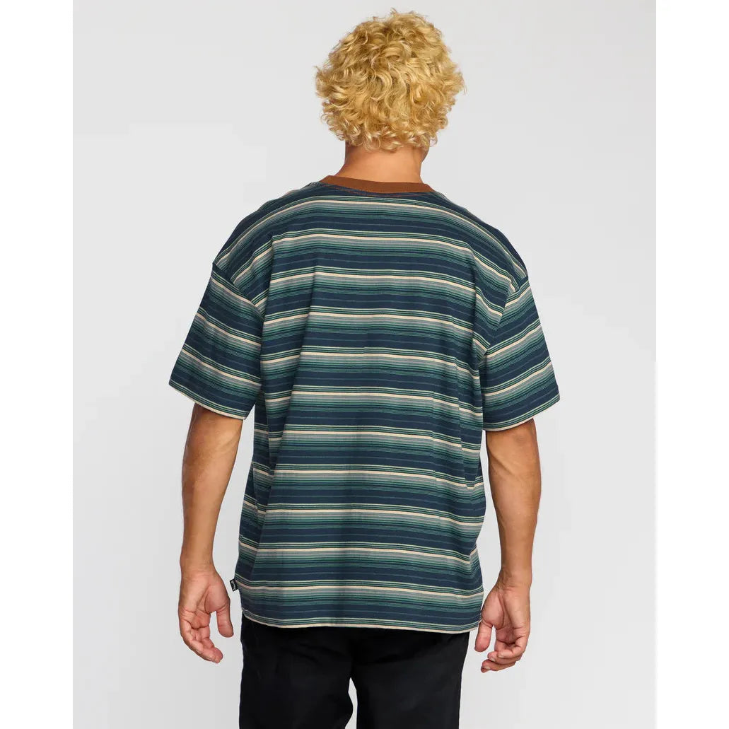 Billabong - Baxter Short Sleeve T-Shirt in Midnight Blue