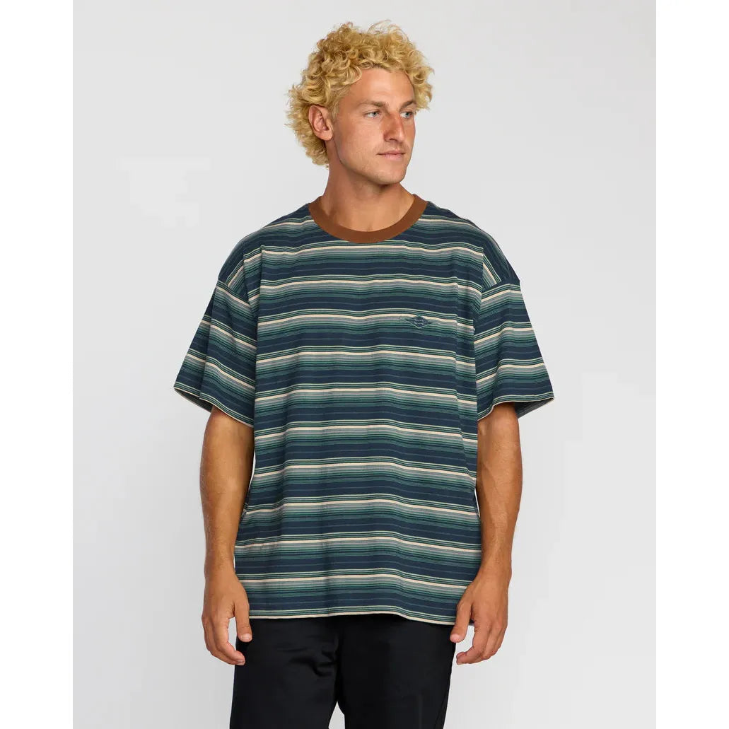 Billabong - Baxter Short Sleeve T-Shirt in Midnight Blue