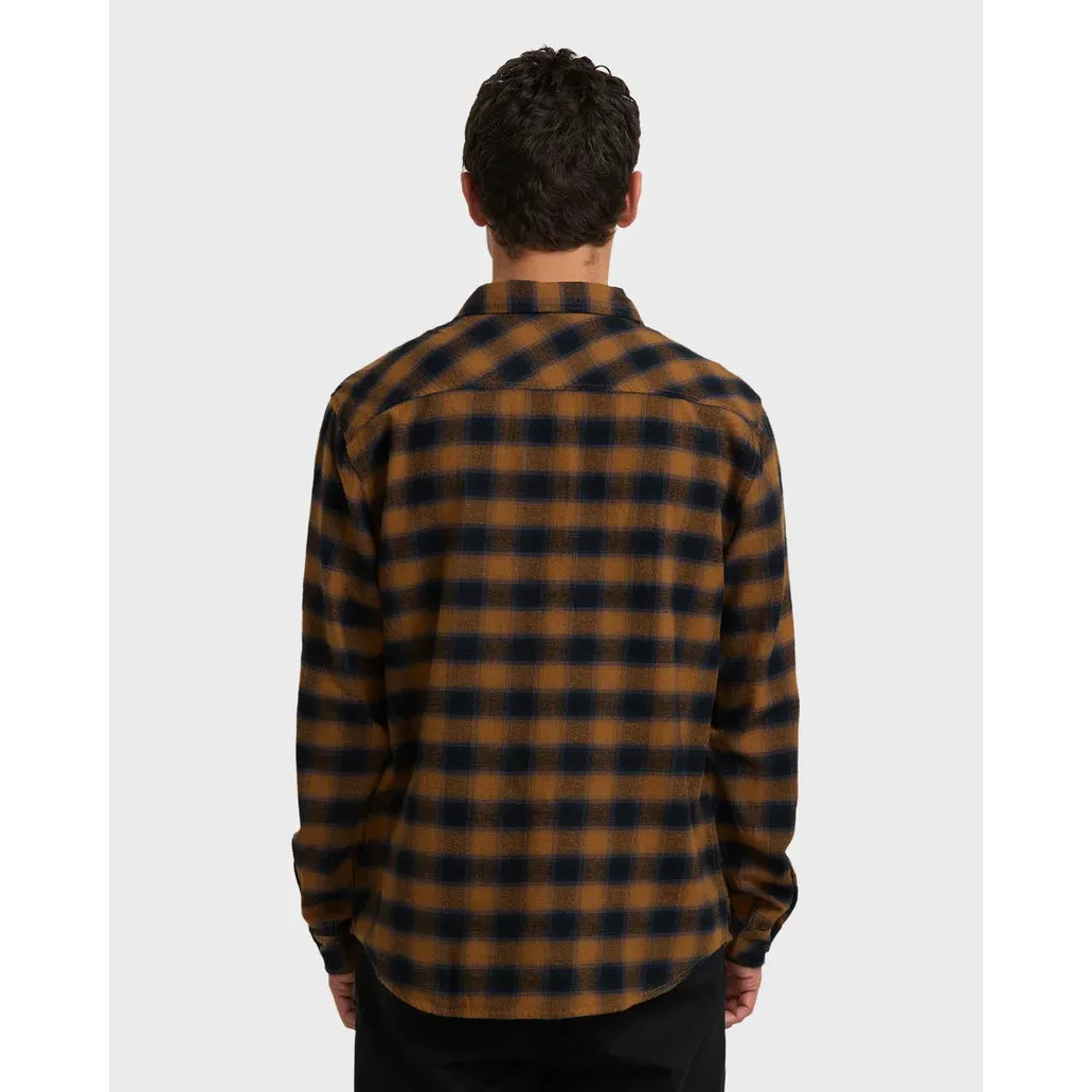 Billabong -  Coastline Long Sleeve Flannel Shirt in Tobacco
