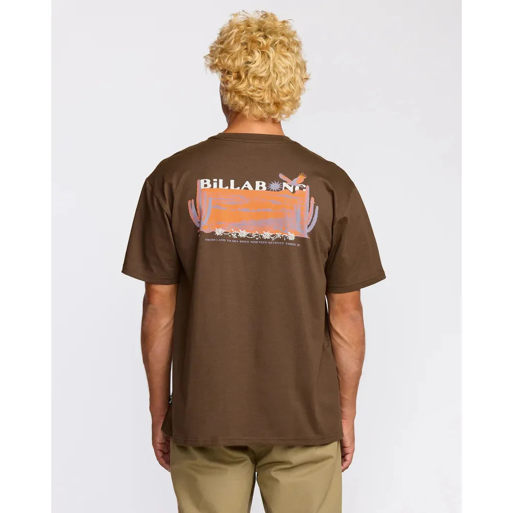 Billabong - Land To Sea Regular Short Sleeve T-Shirt in Rustic Brown
