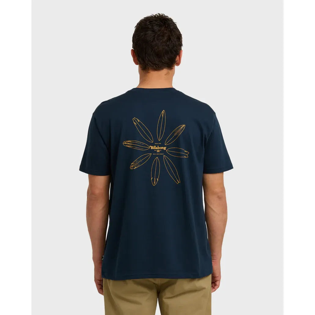 Billabong - Quiver Premium Short Sleeve T-Shirt in Navy