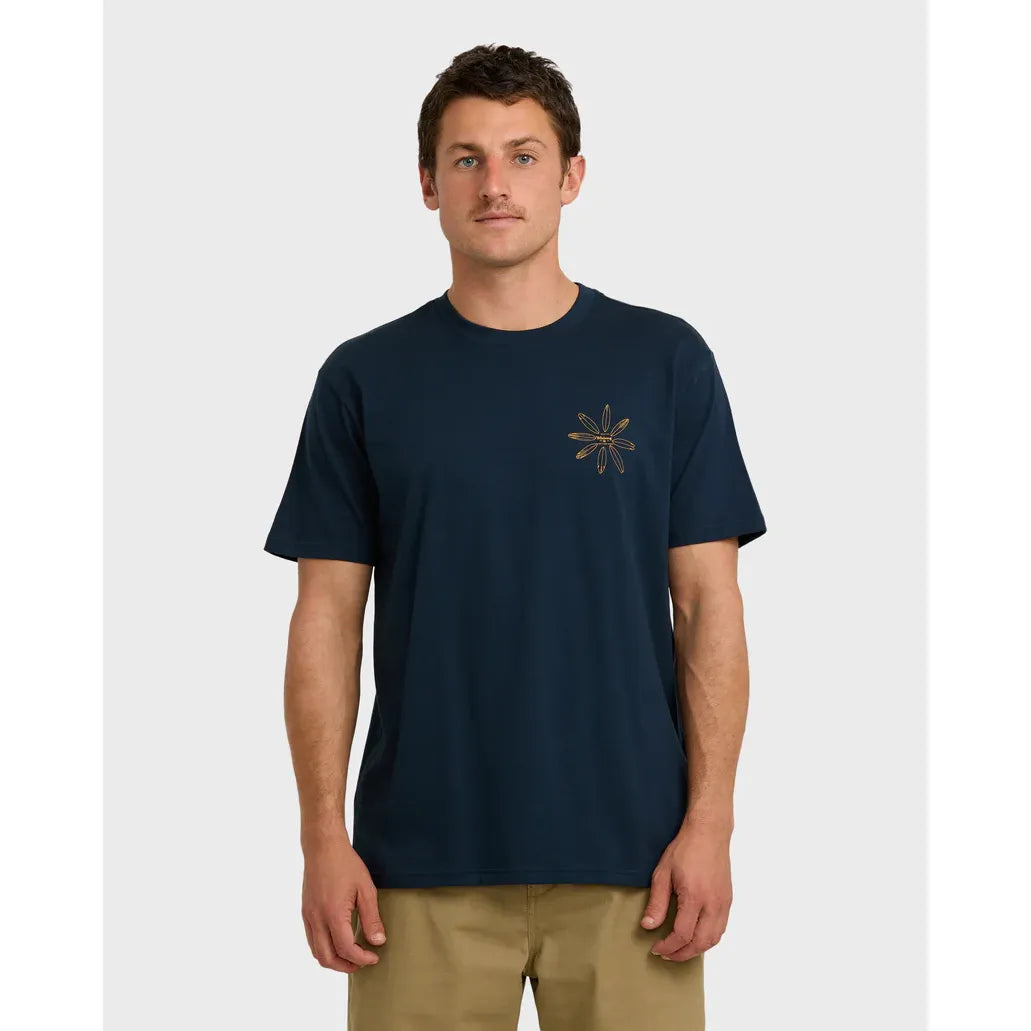 Billabong - Quiver Premium Short Sleeve T-Shirt in Navy