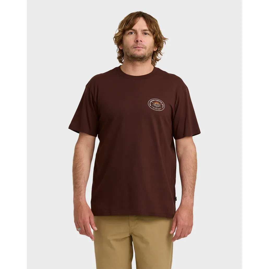Billabong - A/Div Sierras Short Sleeve T-Shirt in Wine