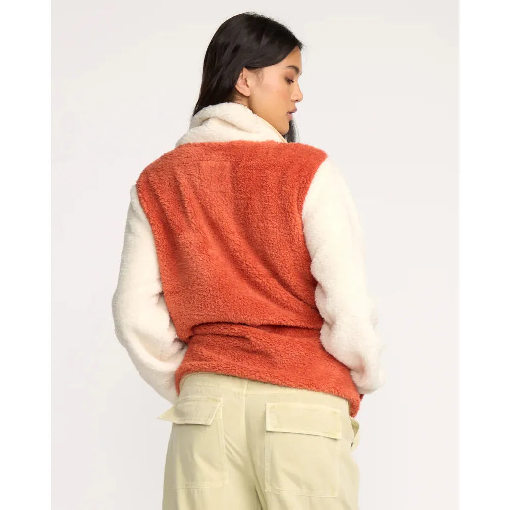 Billabong - Switchback Pullover Sweatshirt in Kiss The Earth