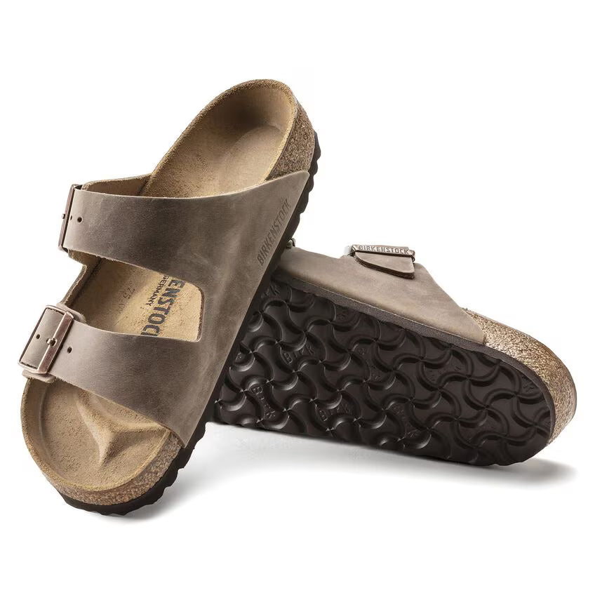 BIRKENSTOCK - Arizona Oiled Leather in Tobacco Brown R