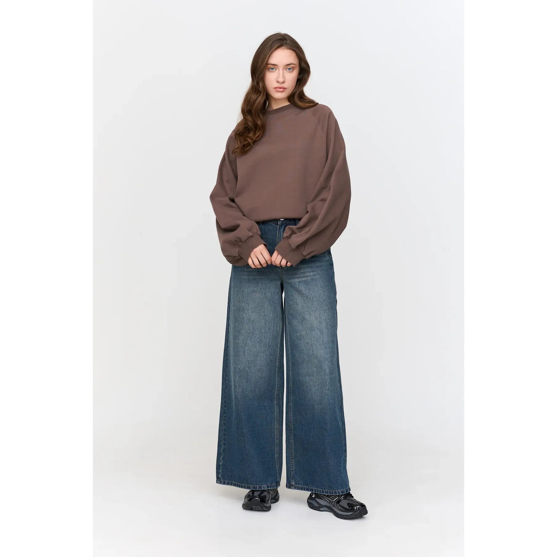 24 Colours - Oversized Sweatshirt in Taupe