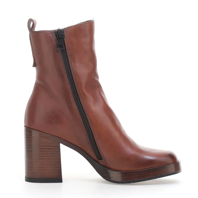 MJUS - Maddelena Boot in Avana