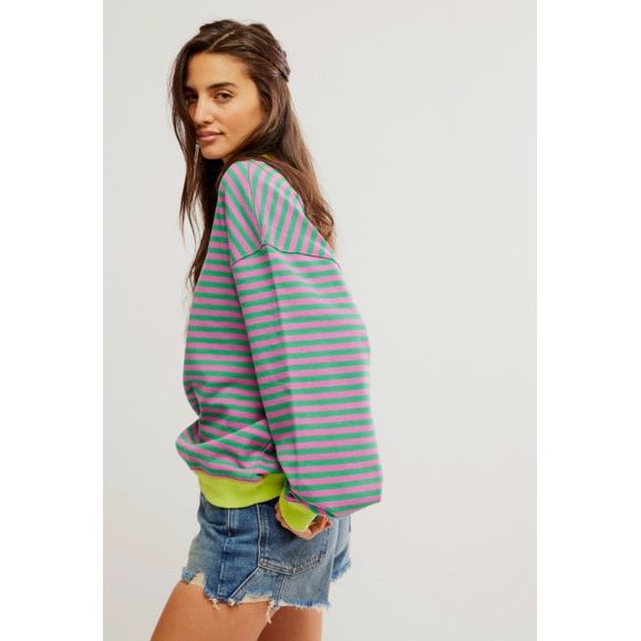 Free People - Classic Striped Oversized Crewneck in Pink Combo