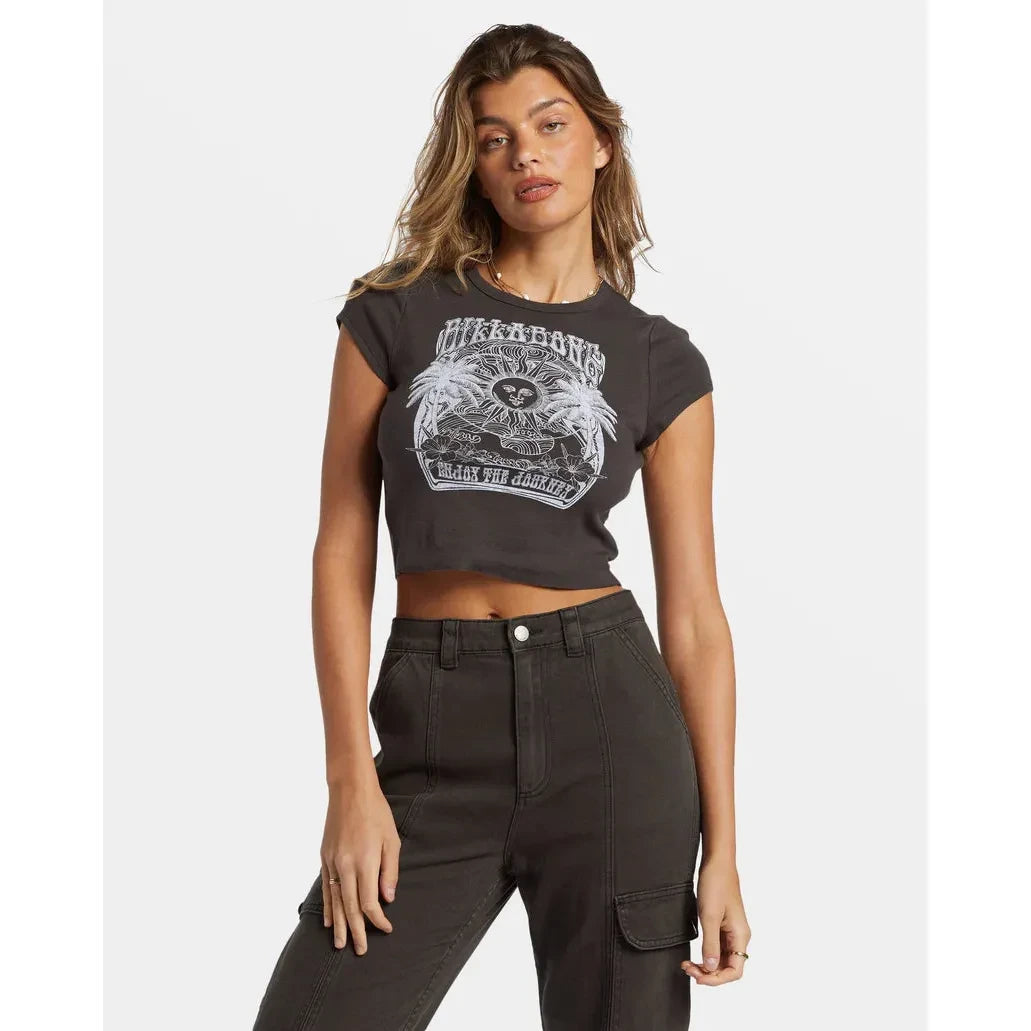 Billabong - Sunrise To Sunset T-Shirt in Off Black