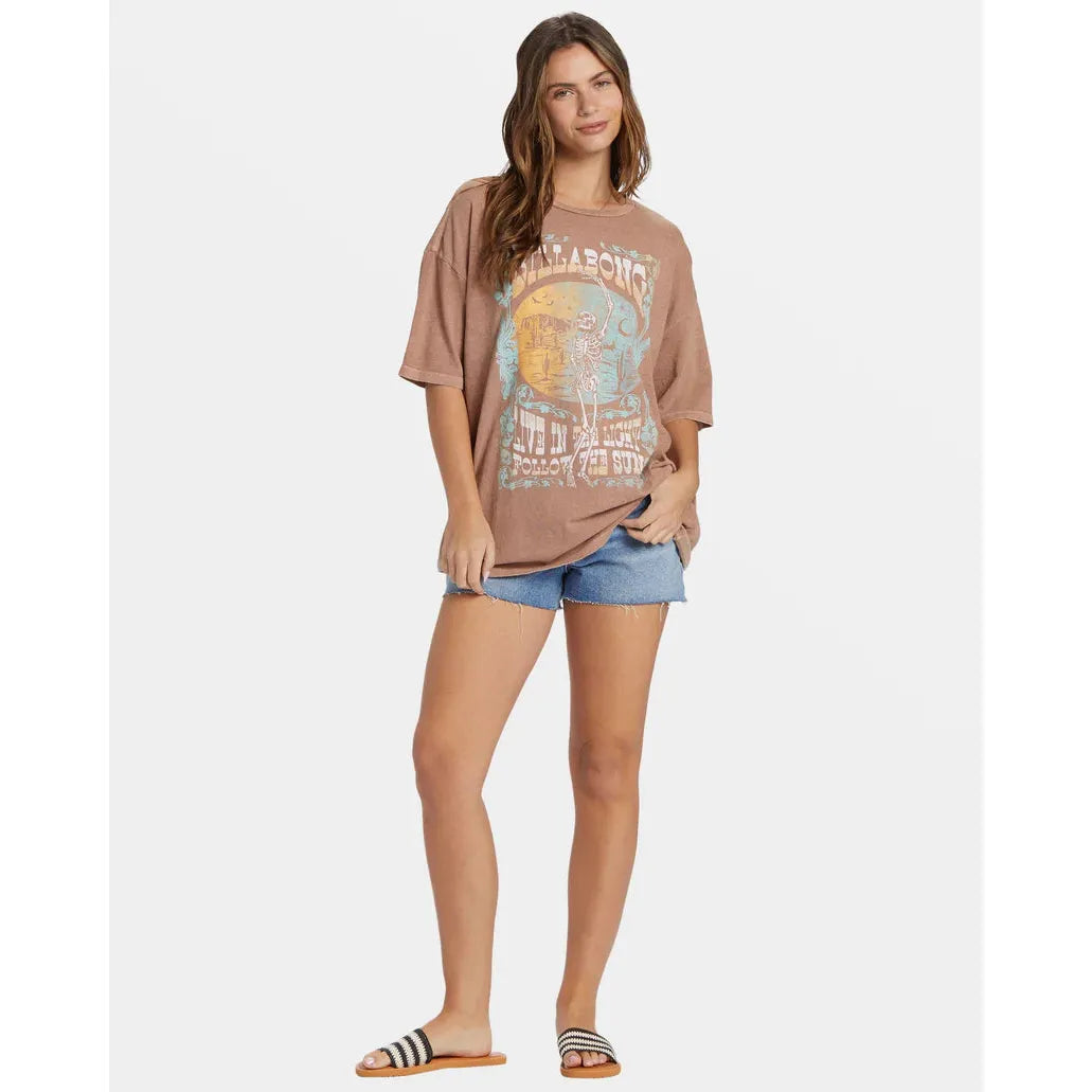 Billabong - Walk With Me T-Shirt in Sweet Earth