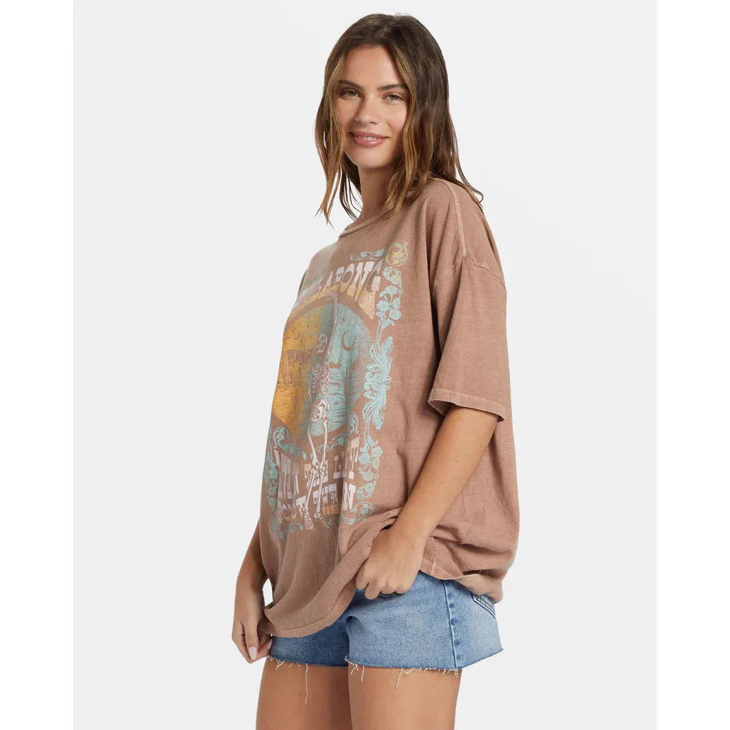 Billabong - Walk With Me T-Shirt in Sweet Earth