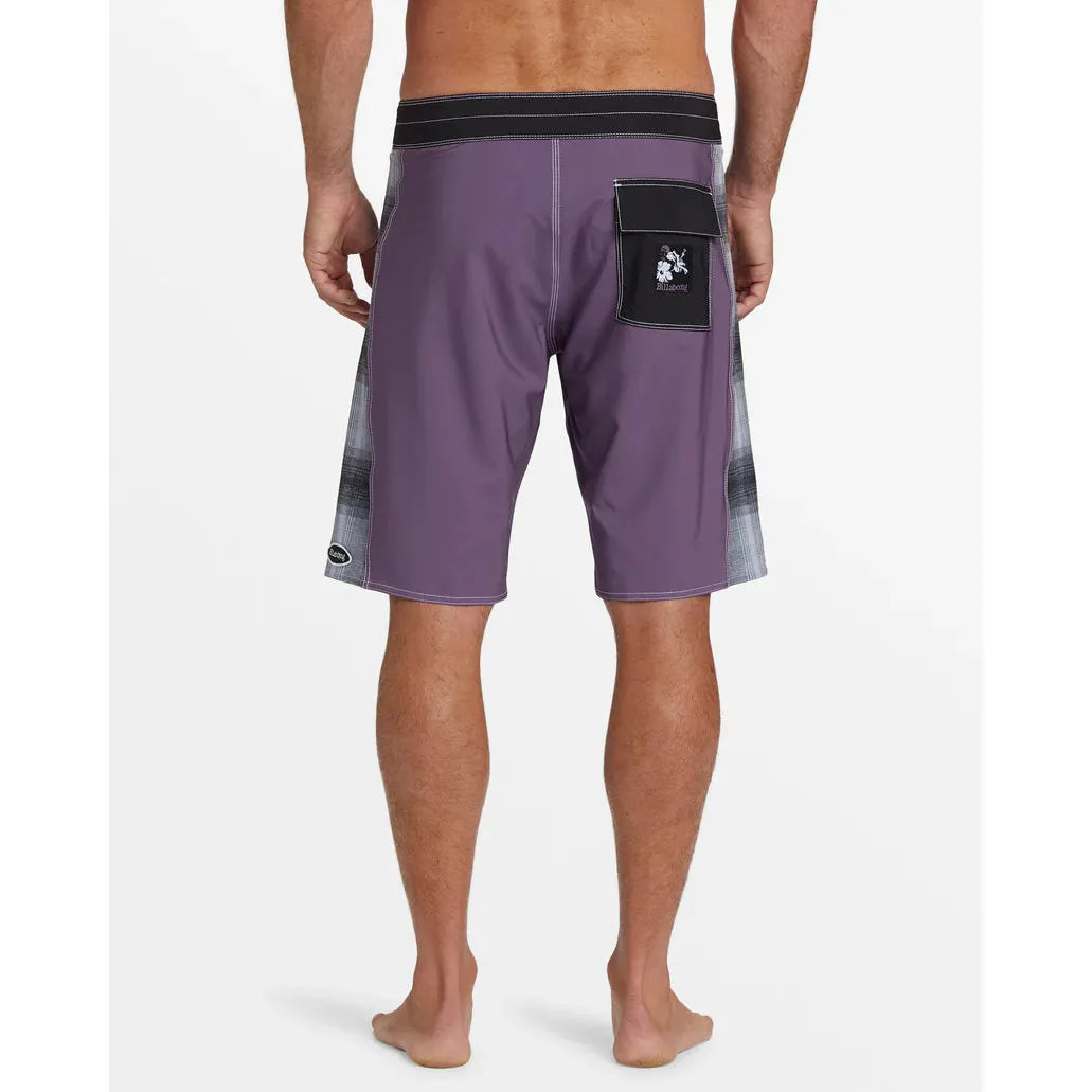 Billabong - Rogue Pro Performance 20" Boardshorts in Purple Grape
