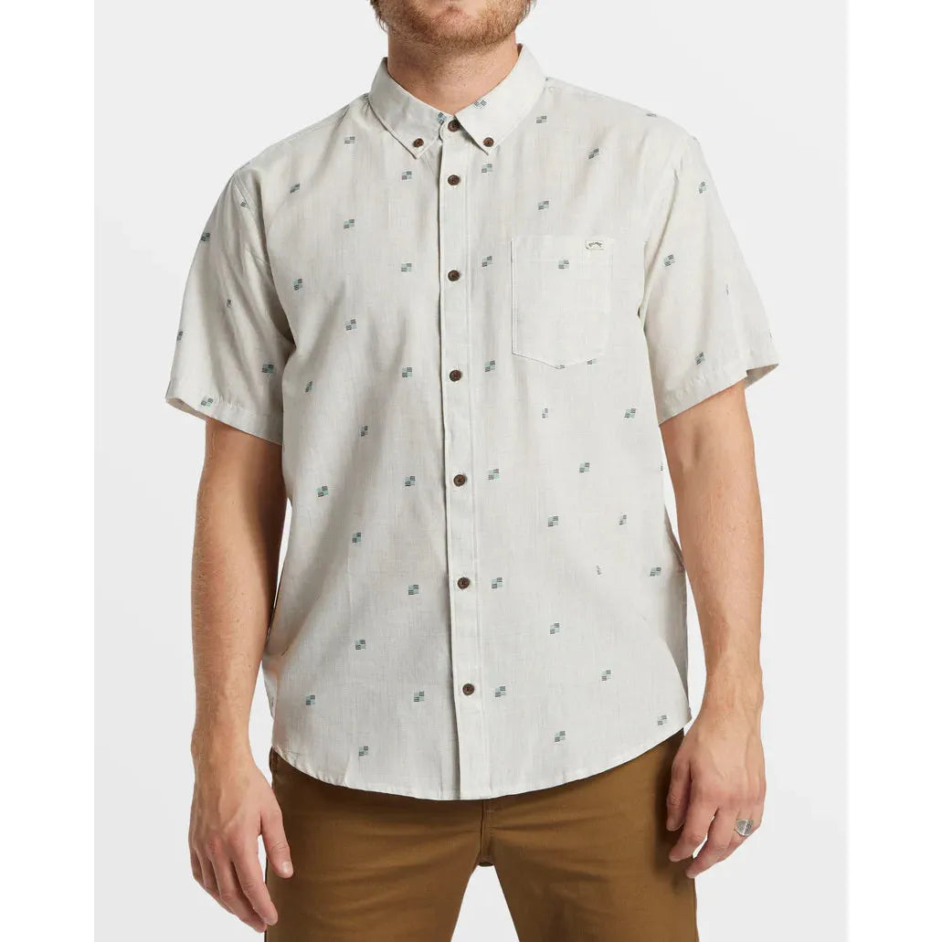 Billabong - All Day Jacquard Short Sleeve Shirt in Stone