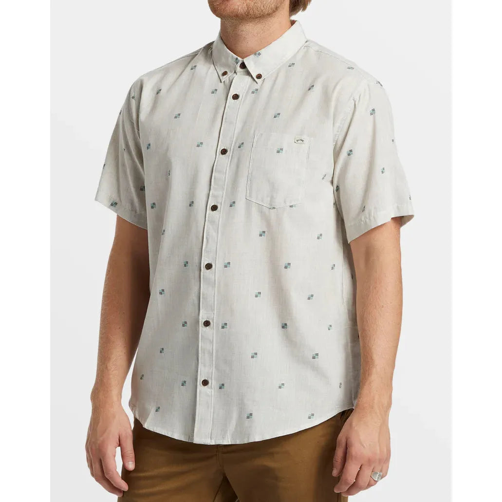 Billabong - All Day Jacquard Short Sleeve Shirt in Stone