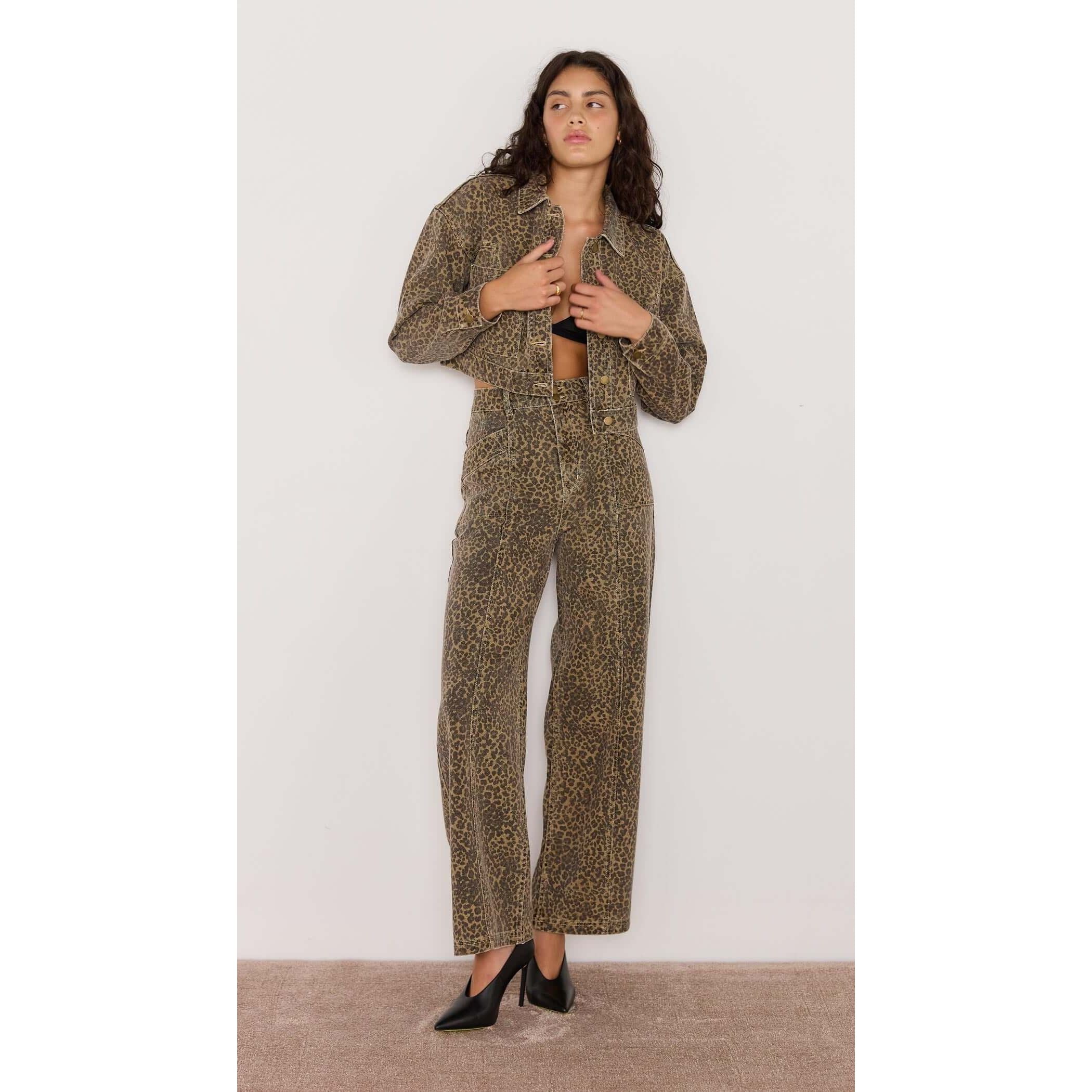 Mink Pink - Anouk Print Denim Jeans in Leopard