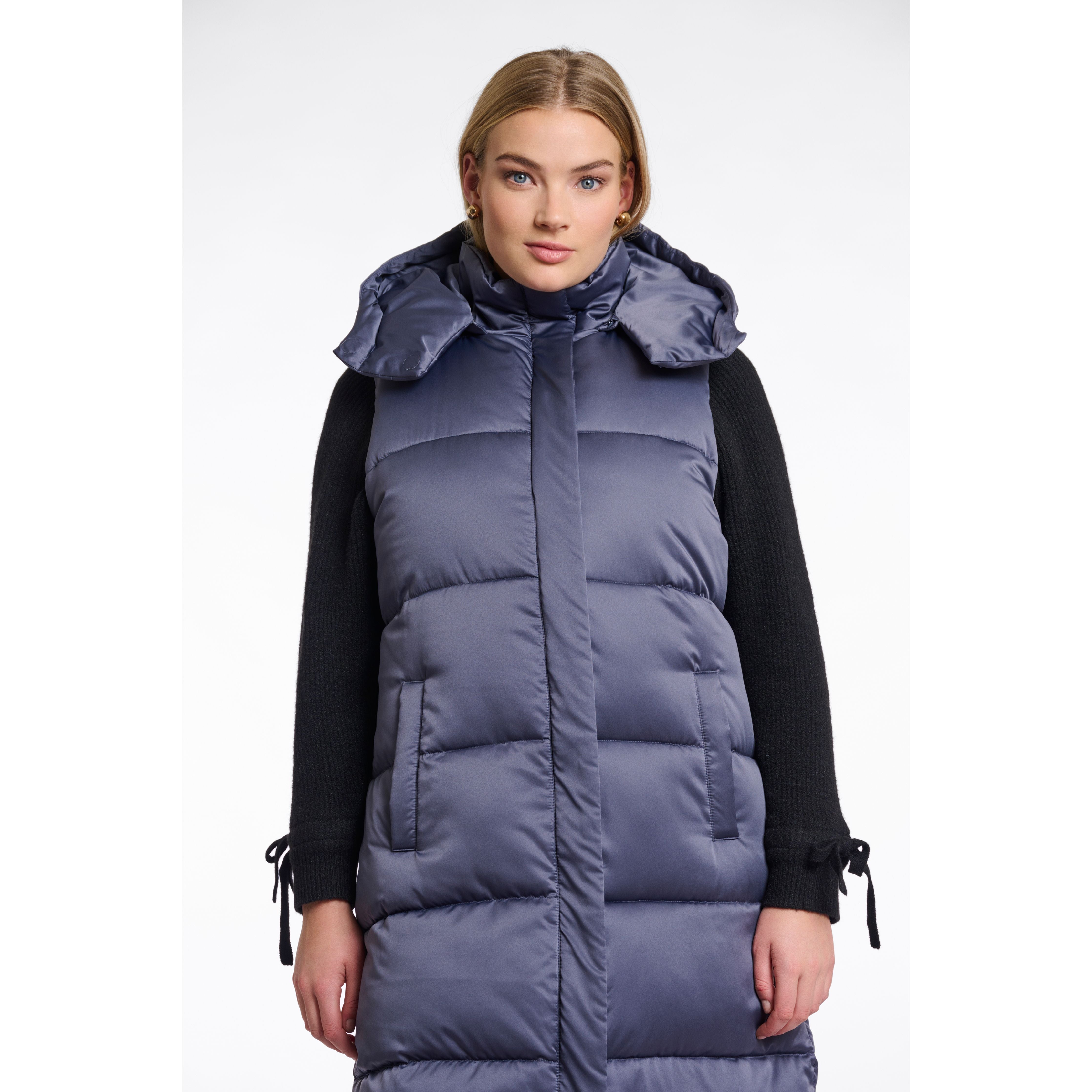 Rino & Pelle - Chernine Vest in Night Grey