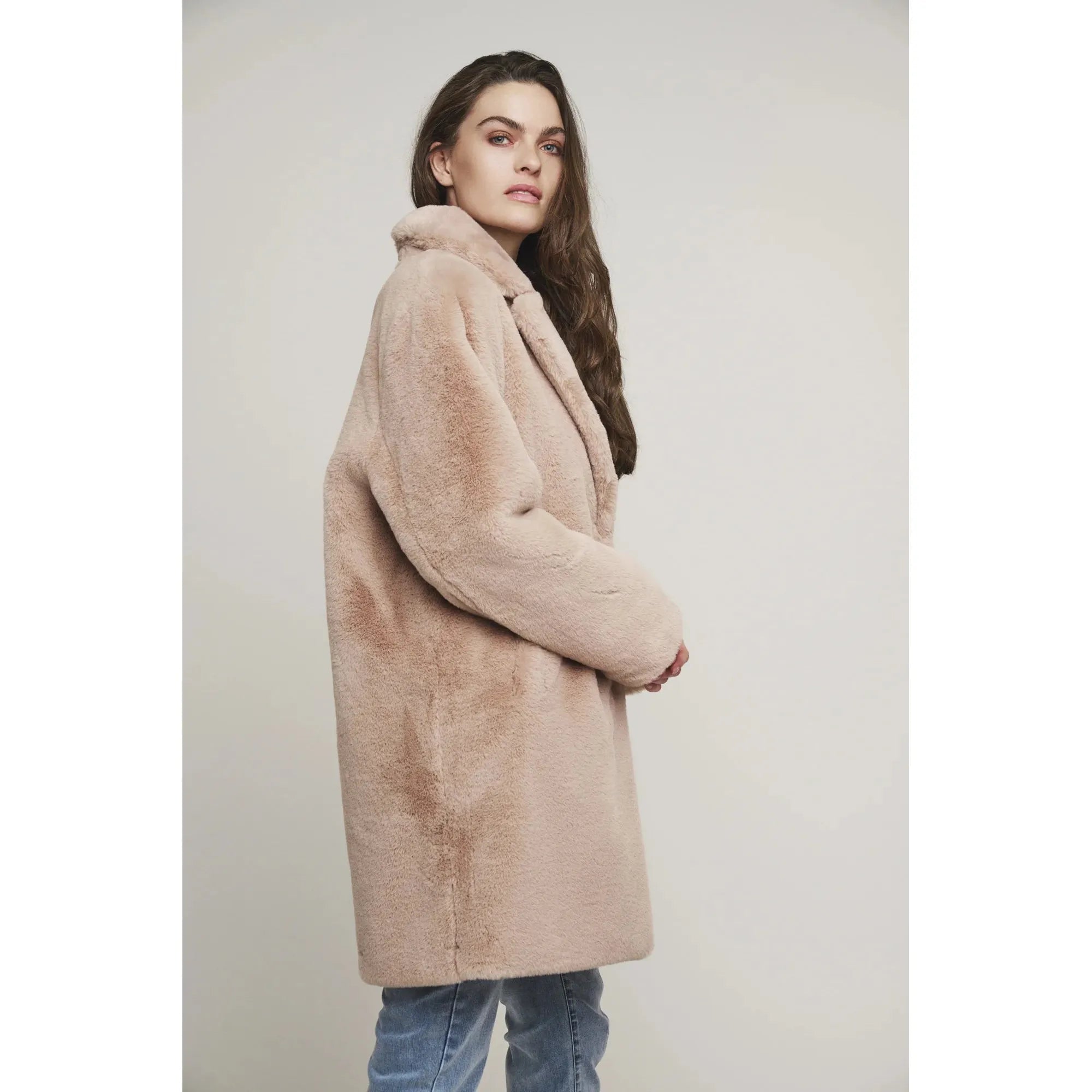 Rino & Pelle - Geppe Faux Fur Jacket in Powder