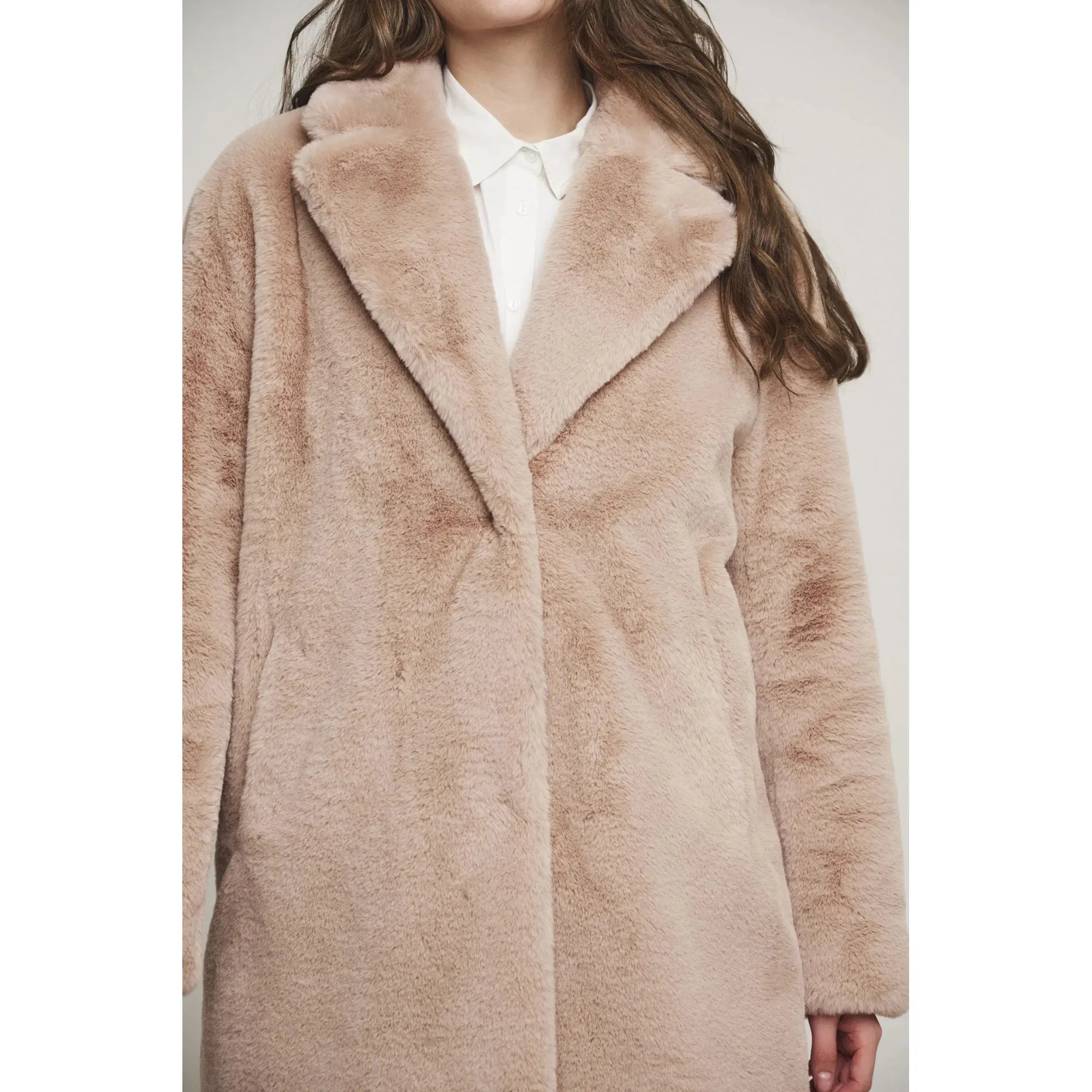 Rino & Pelle - Geppe Faux Fur Jacket in Powder