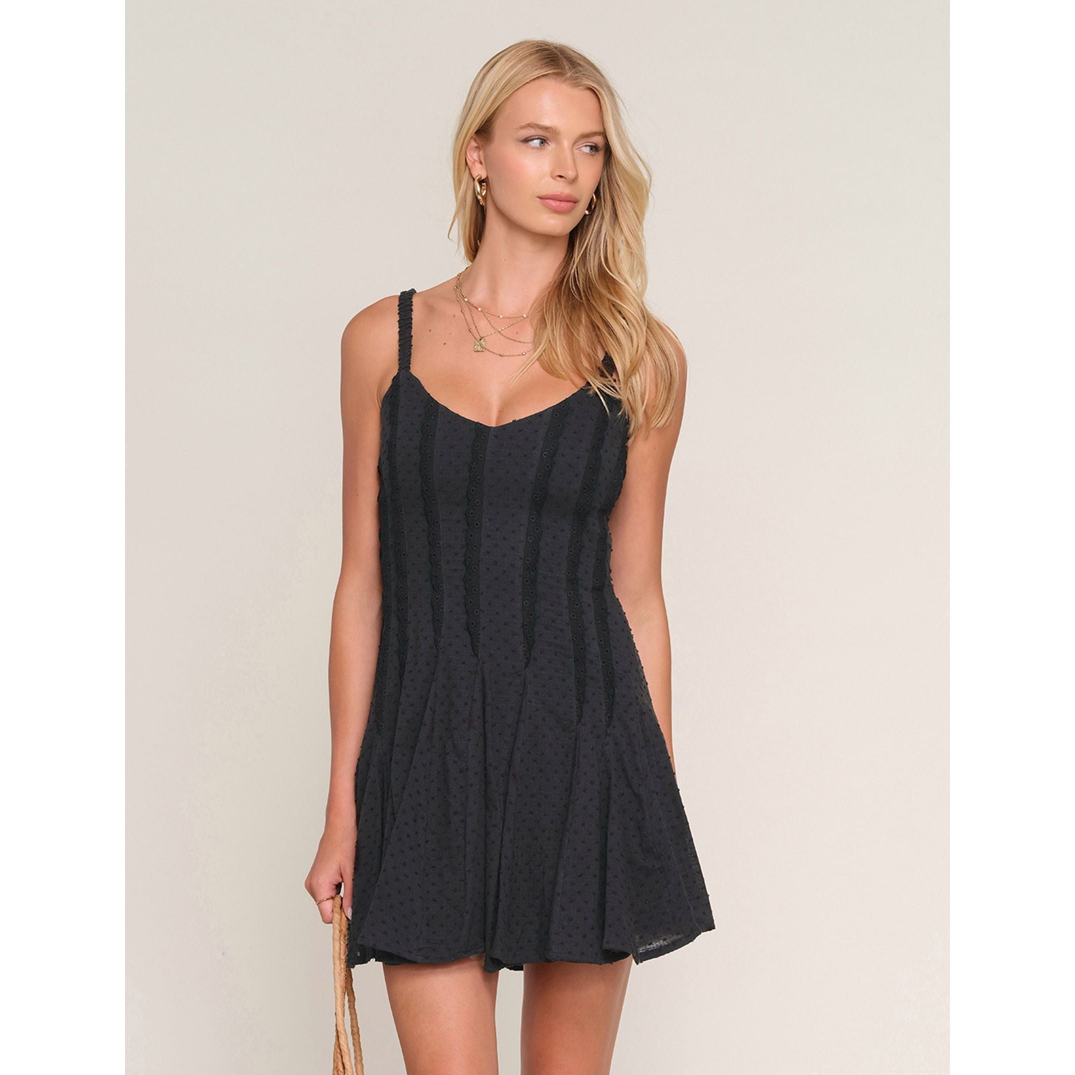 Heartloom - Eula Dress in Black  Clothes Encounter