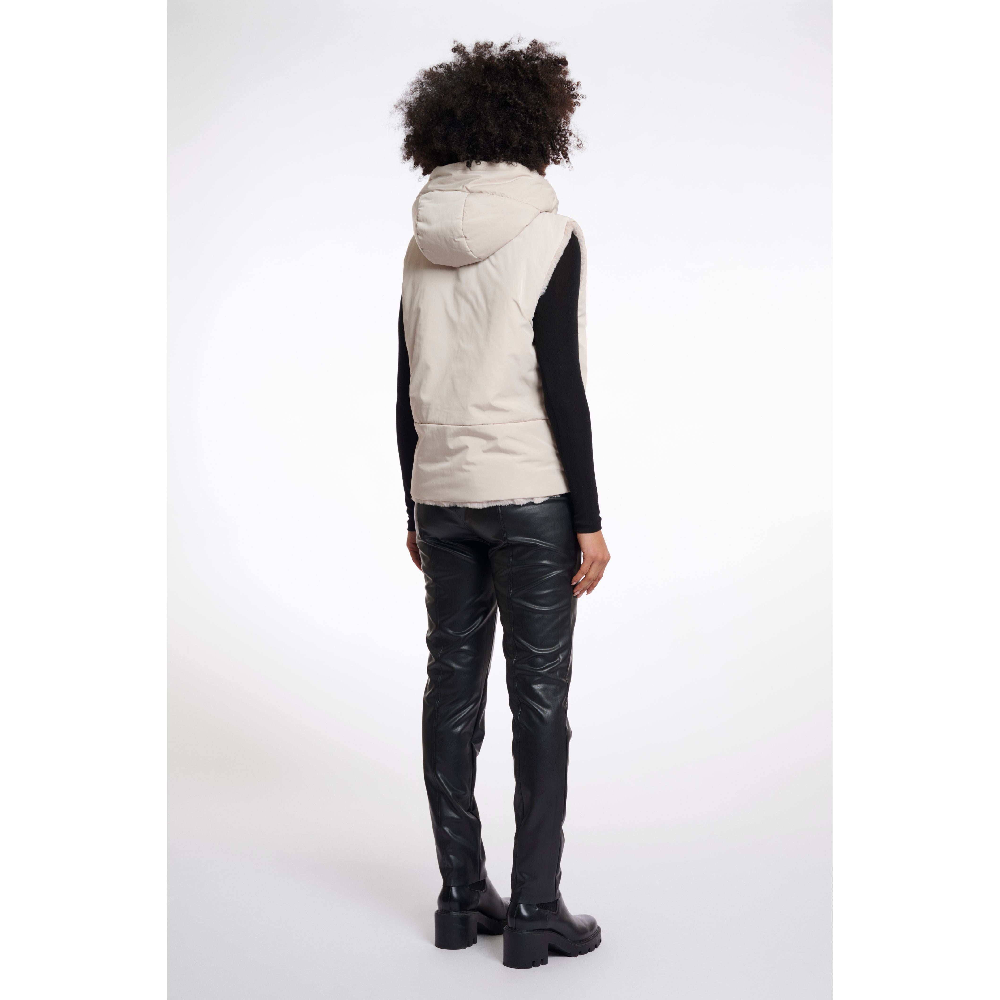 Rino & Pelle - Hiddo Reversible Vest in Stone