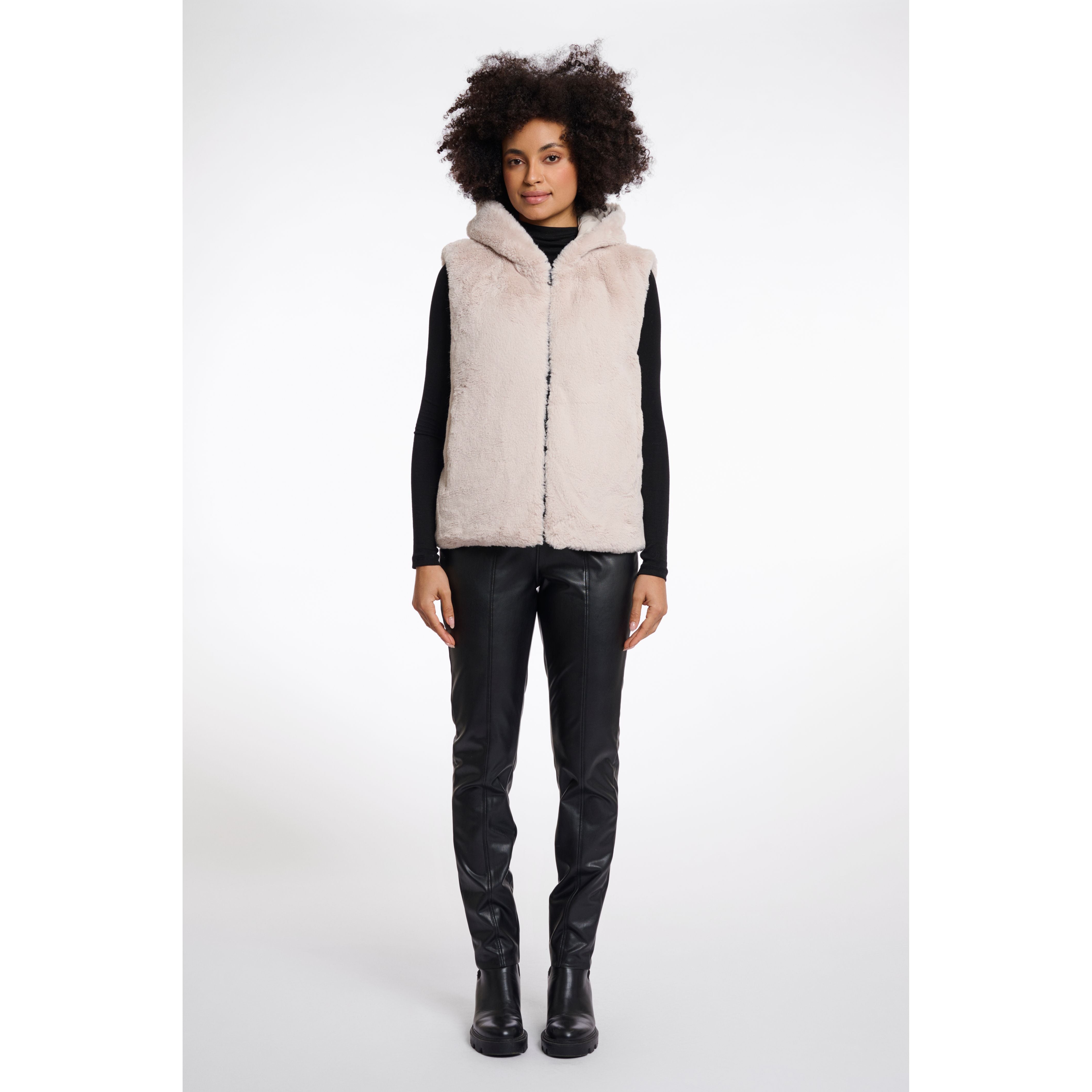 Rino & Pelle - Hiddo Reversible Vest in Stone