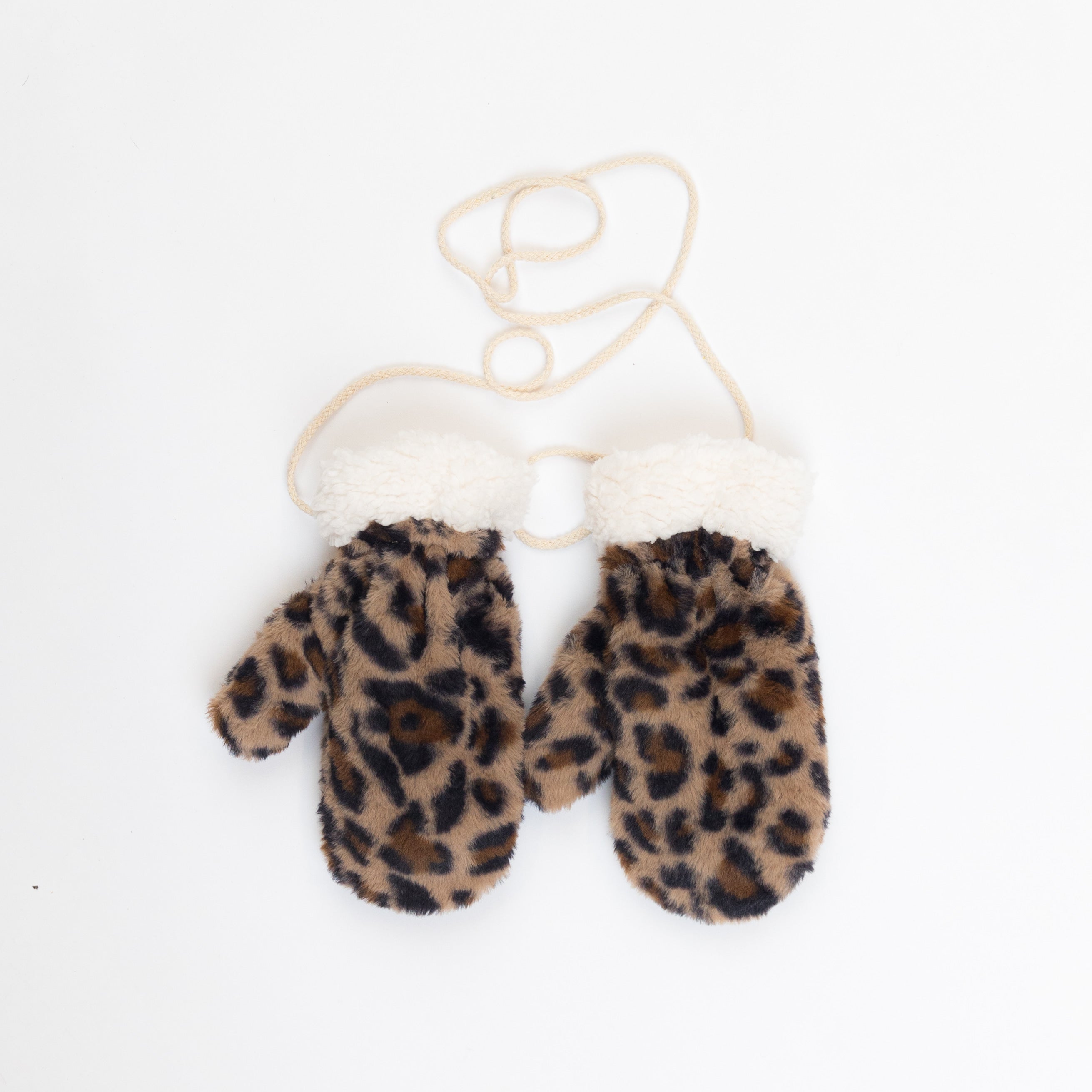 Lyla & Luxe - Leo Mitts