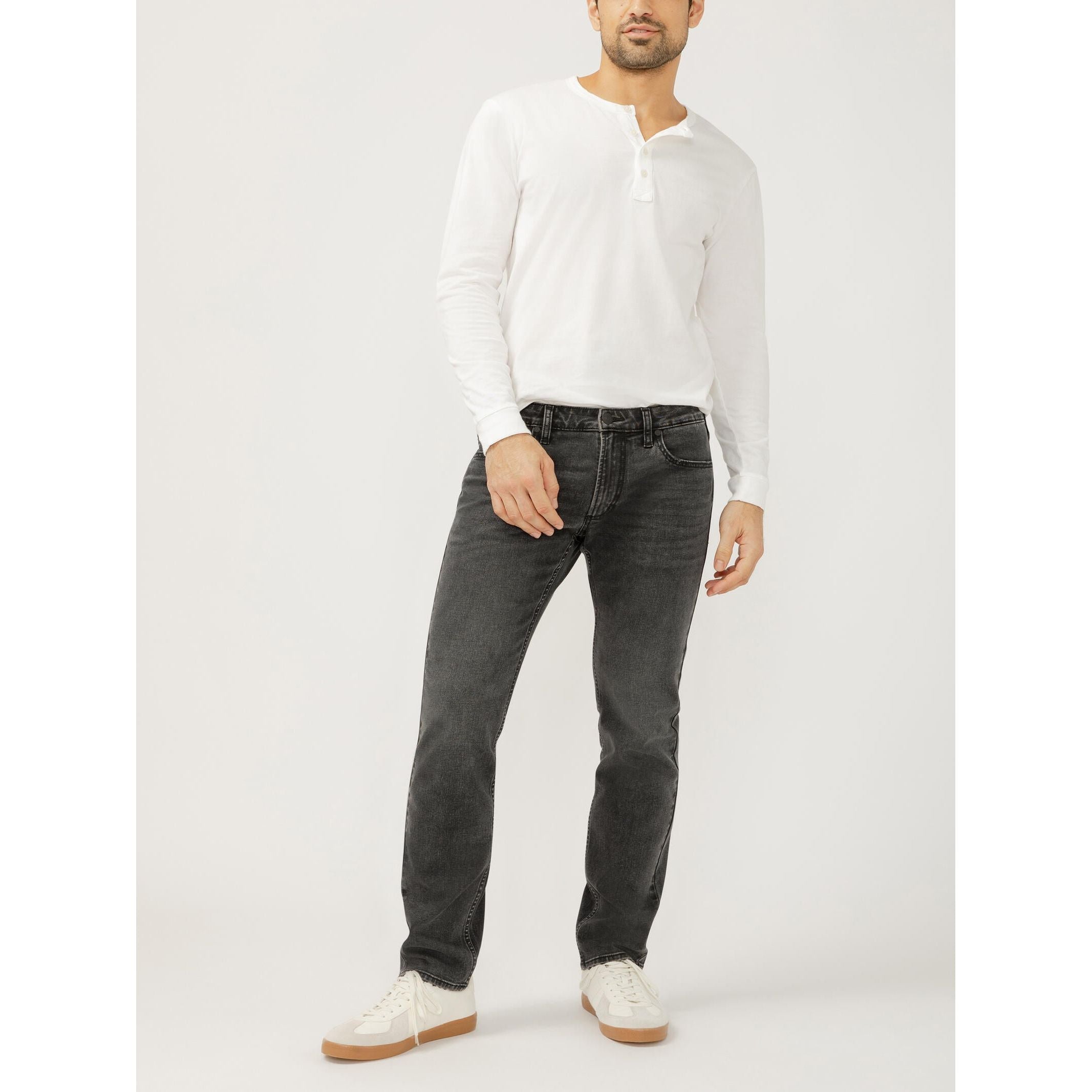 Silver Jeans - Konrad Slim Fit Slim Leg in M12225BVS563