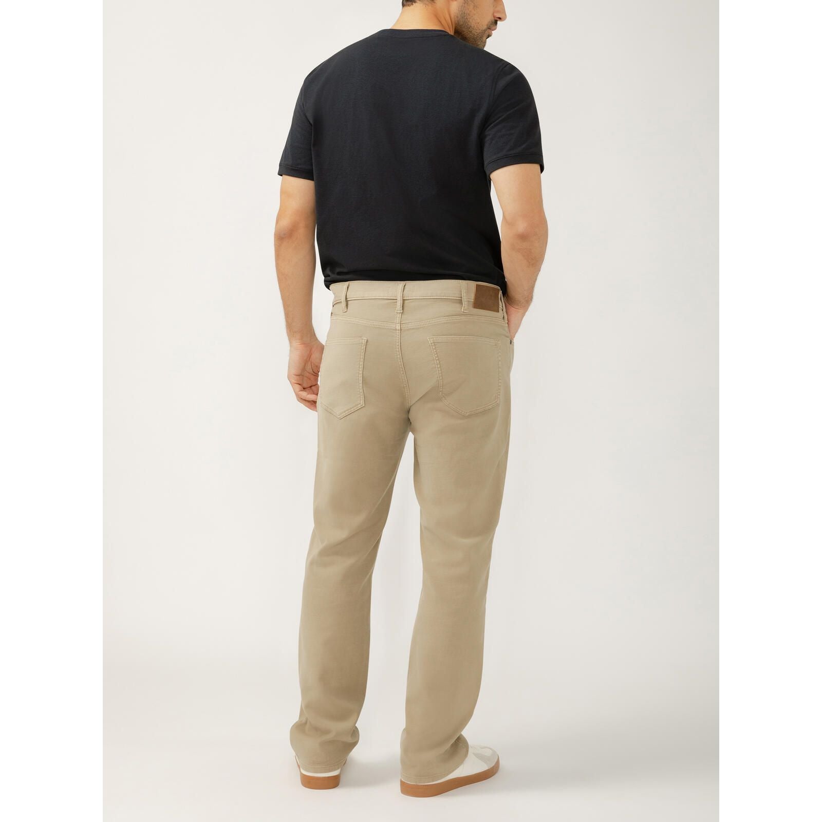 Silver Jeans -Grayson Classic Fit Straight Leg Knit Flex in Khaki