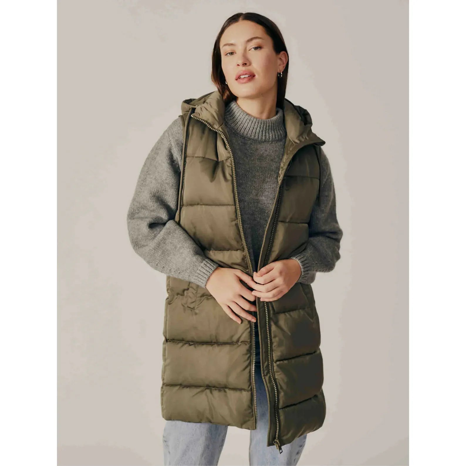 Deluc - Sambucus Mid Length Puffer Vest in Army