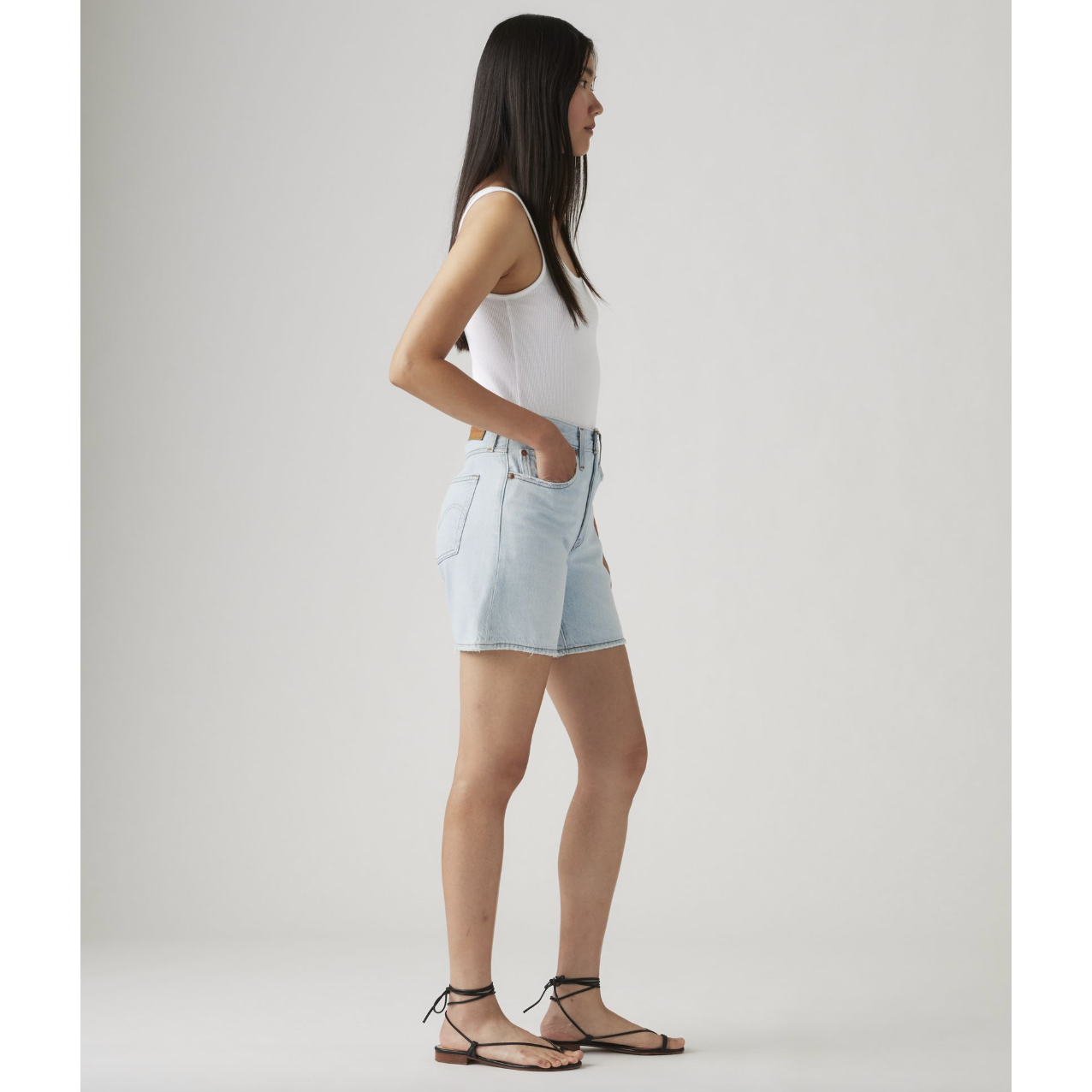 Levi - 501 Mid Thigh Short in Make Memorable