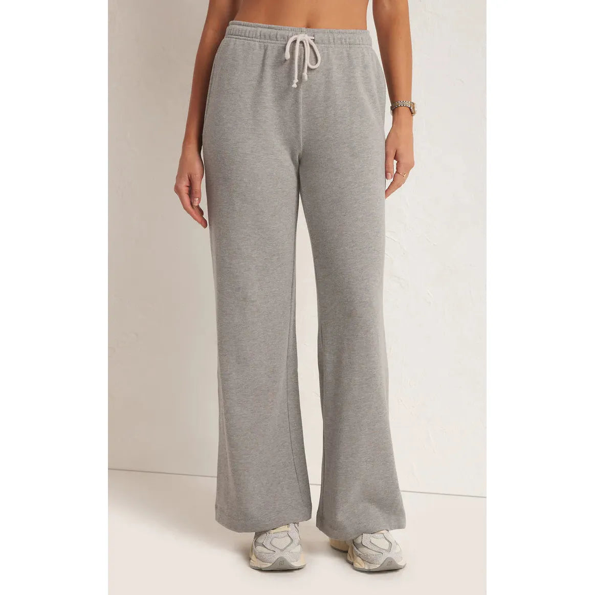 Z Supply - Feeling The Moment Sweatpant in Heather Grey