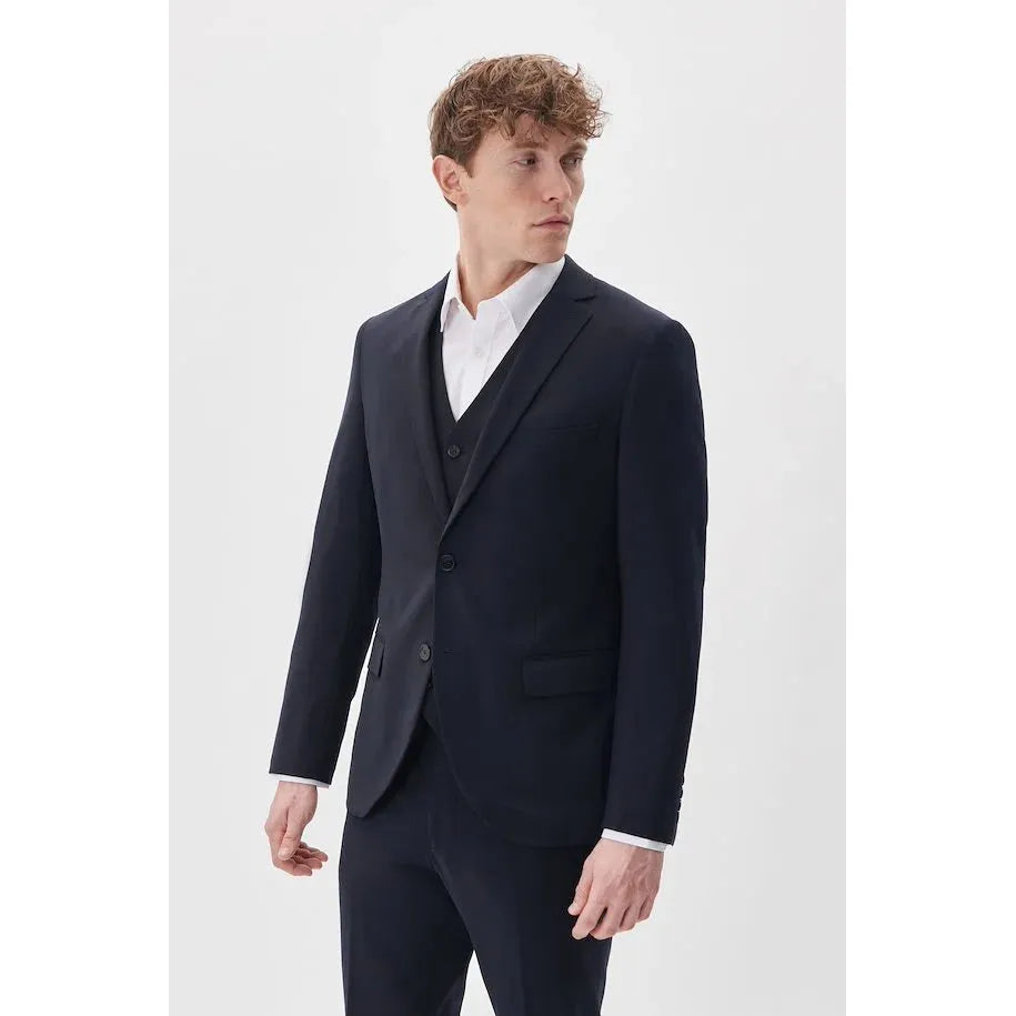 Matinique - Jonathna Blazer in Navy