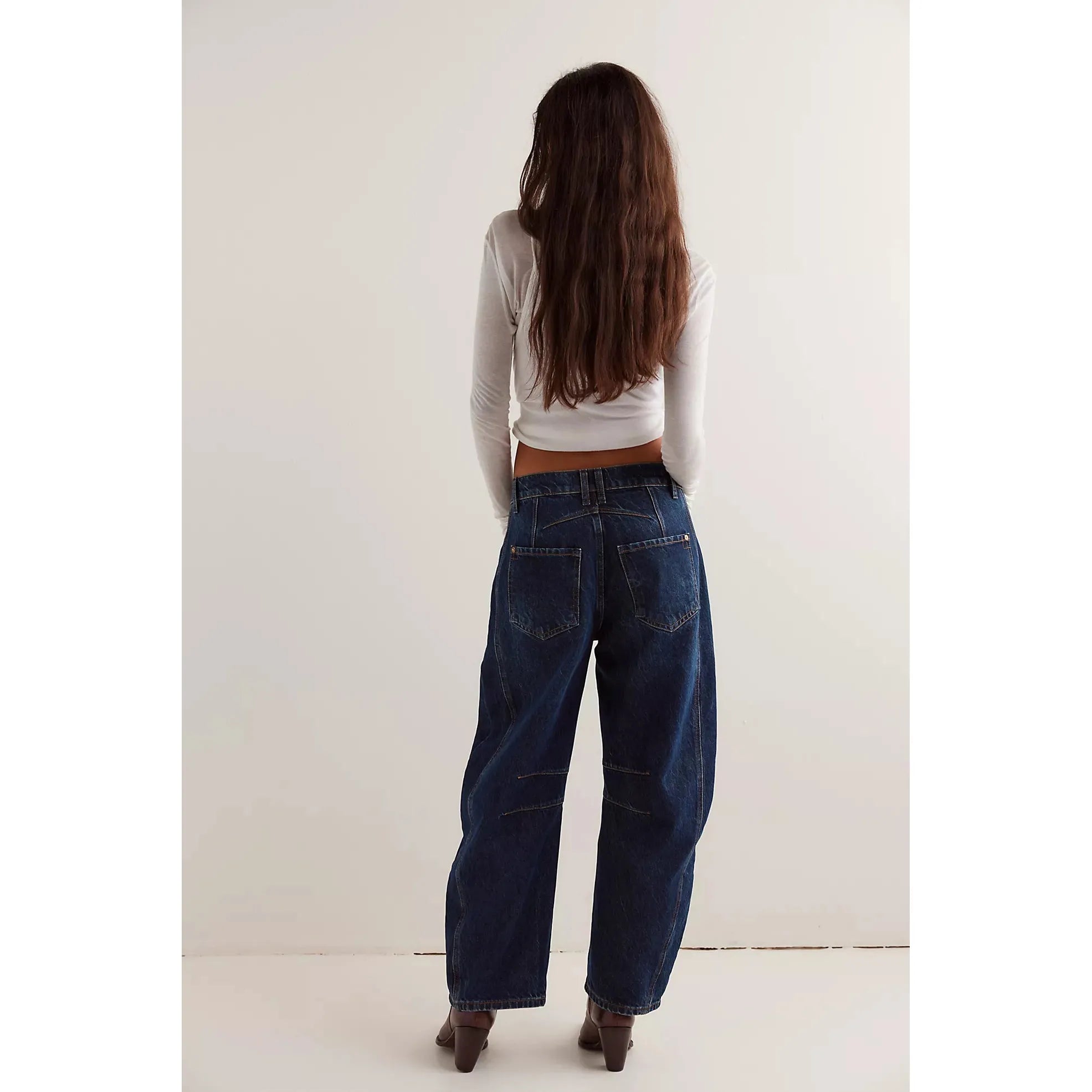 Free People - Good Luck Mid-Rise Barrel Jeans in Deep End
