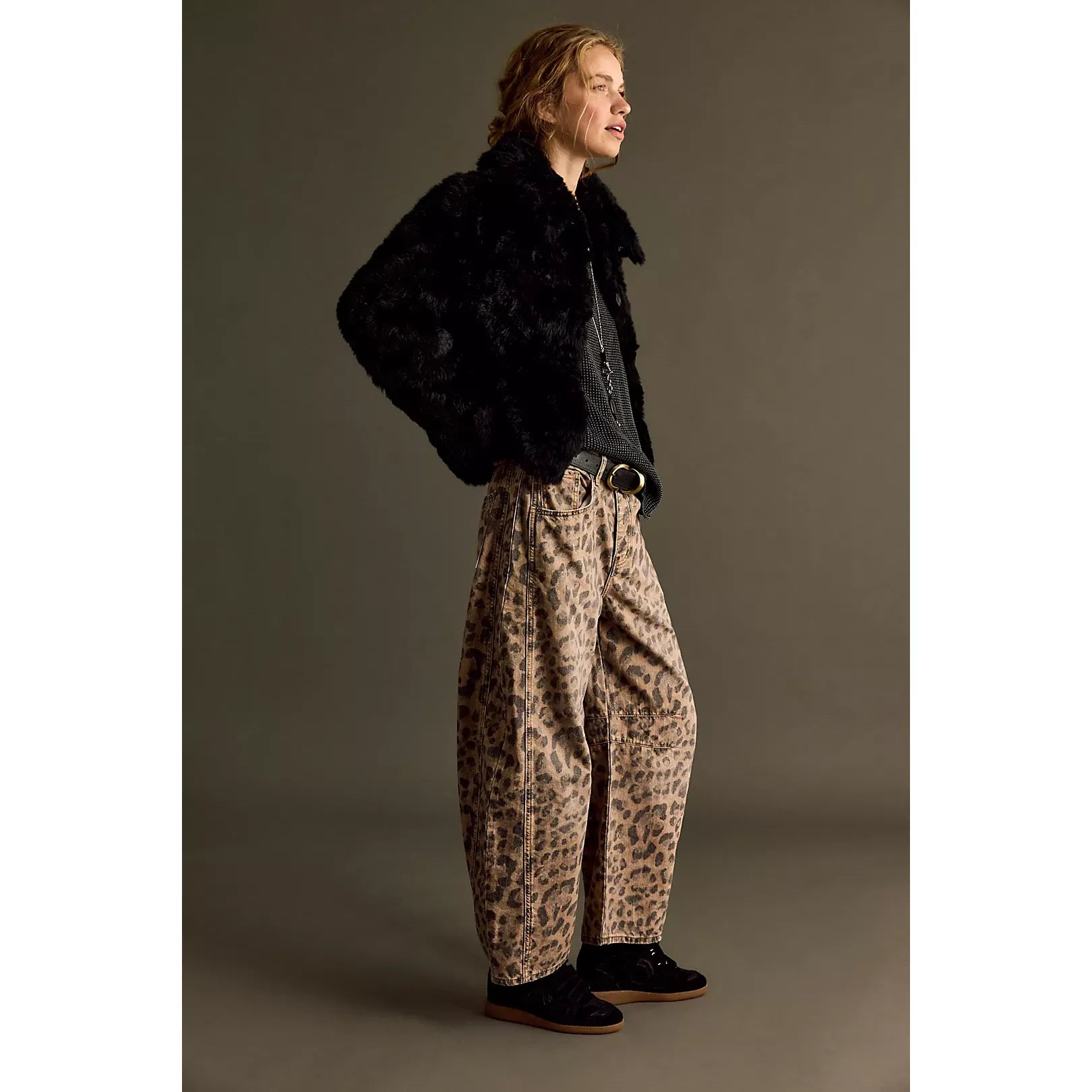 Free People - Good Luck Mid-Rise Barrel Jeans in Brown Sugar Combo