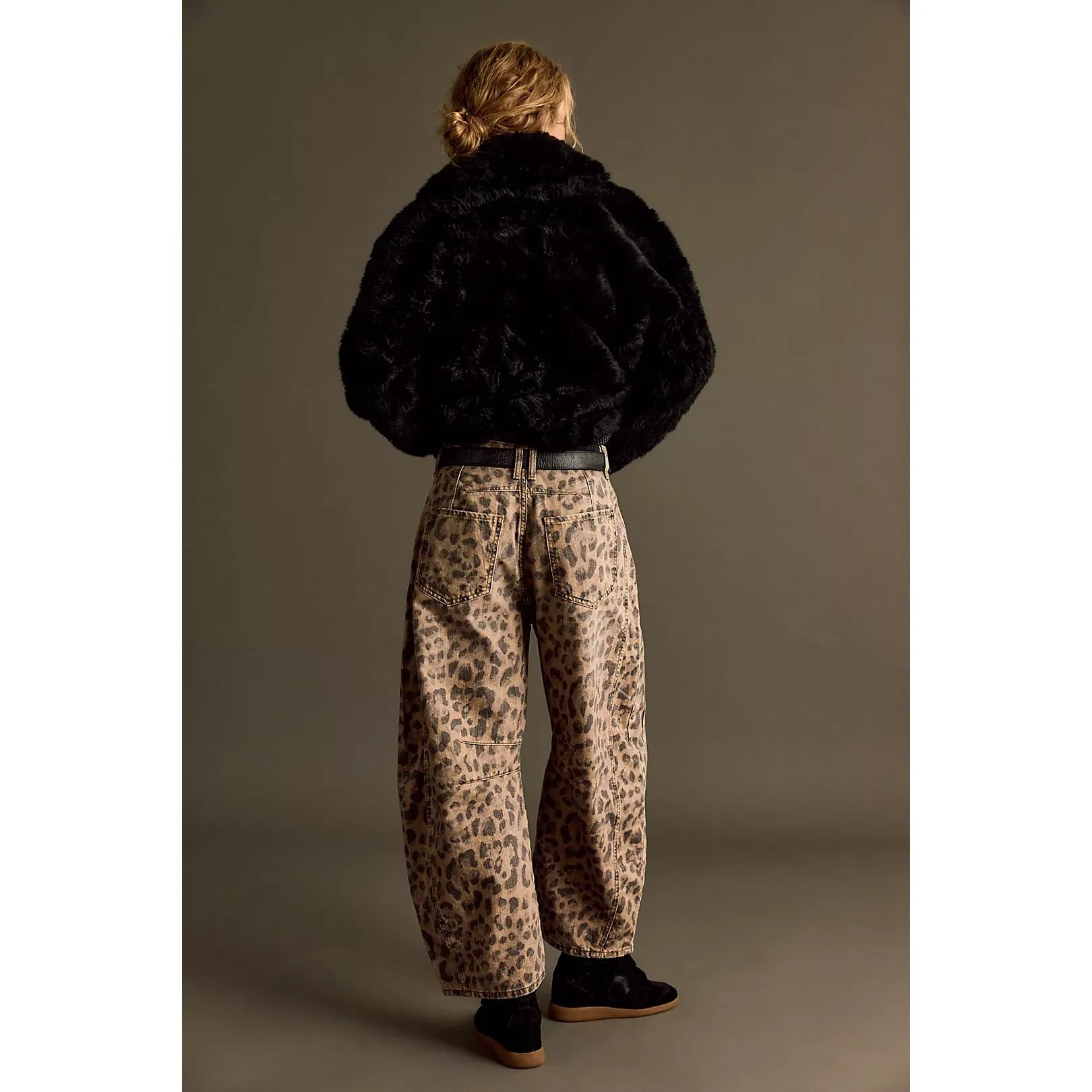 Free People - Good Luck Mid-Rise Barrel Jeans in Brown Sugar Combo