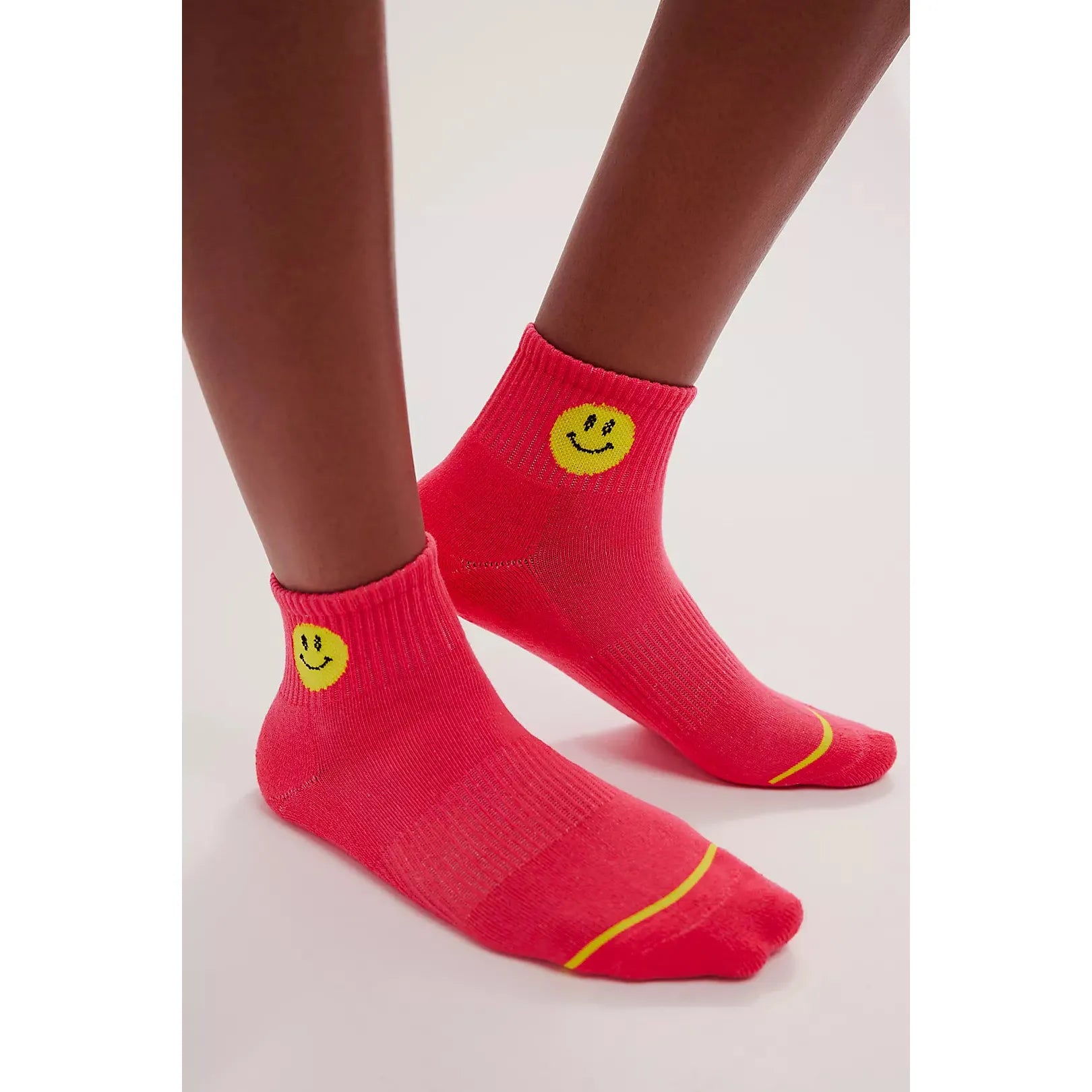 Free People - Movement Smiling Buti Ankle Socks in Magenta