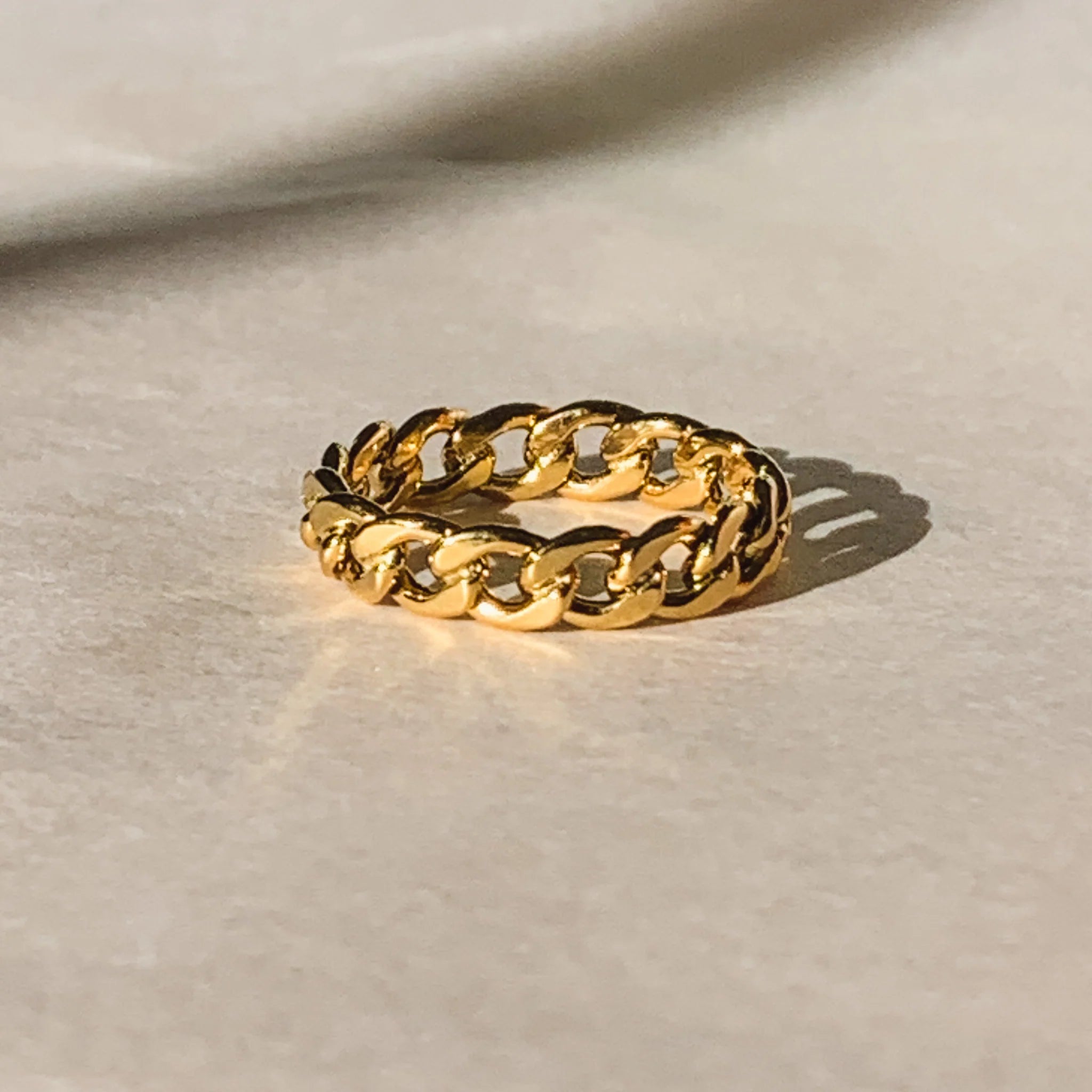 Lua & Sol - Harlow Curb Chain Ring
