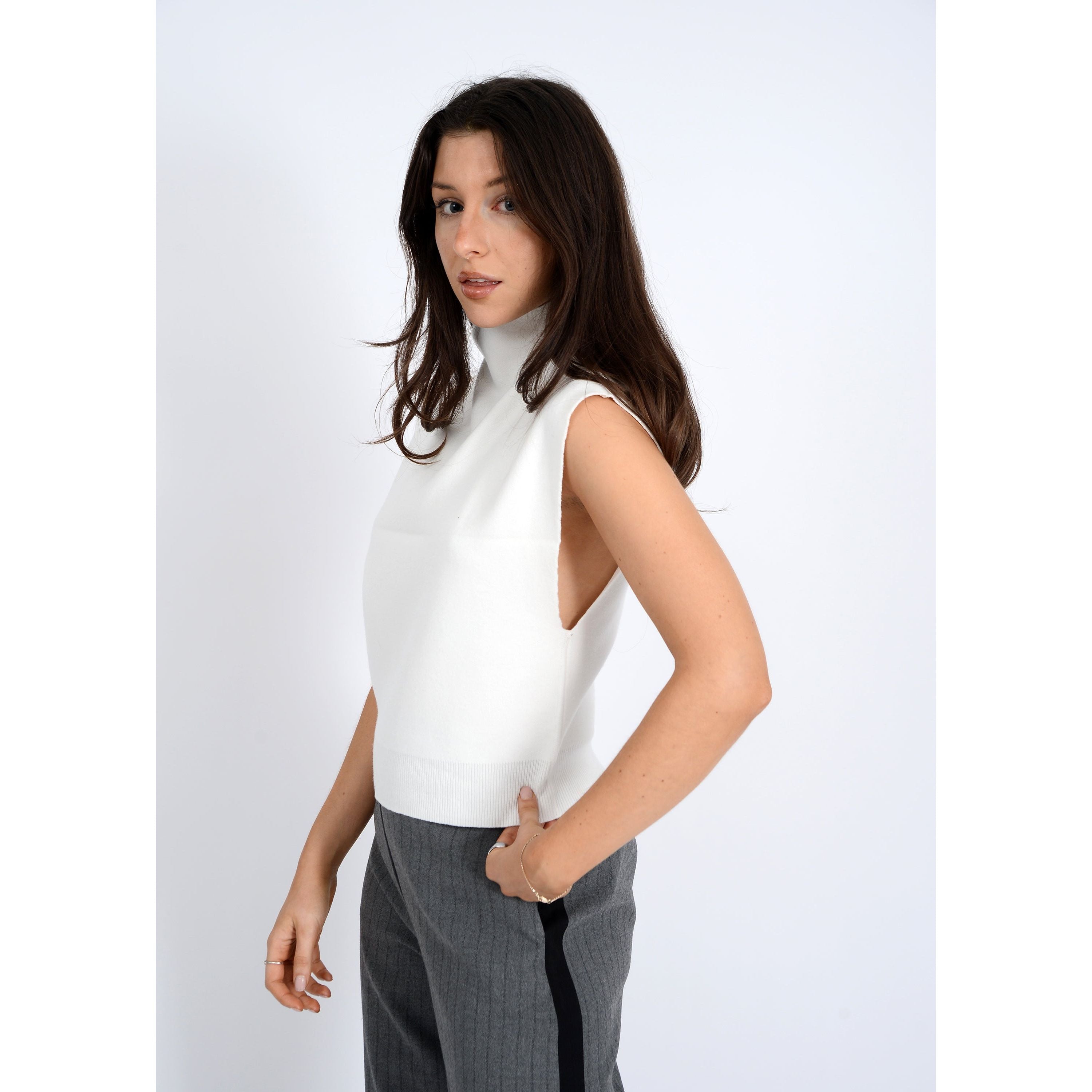 RD Style - Selby Sweater Vest in Winter White