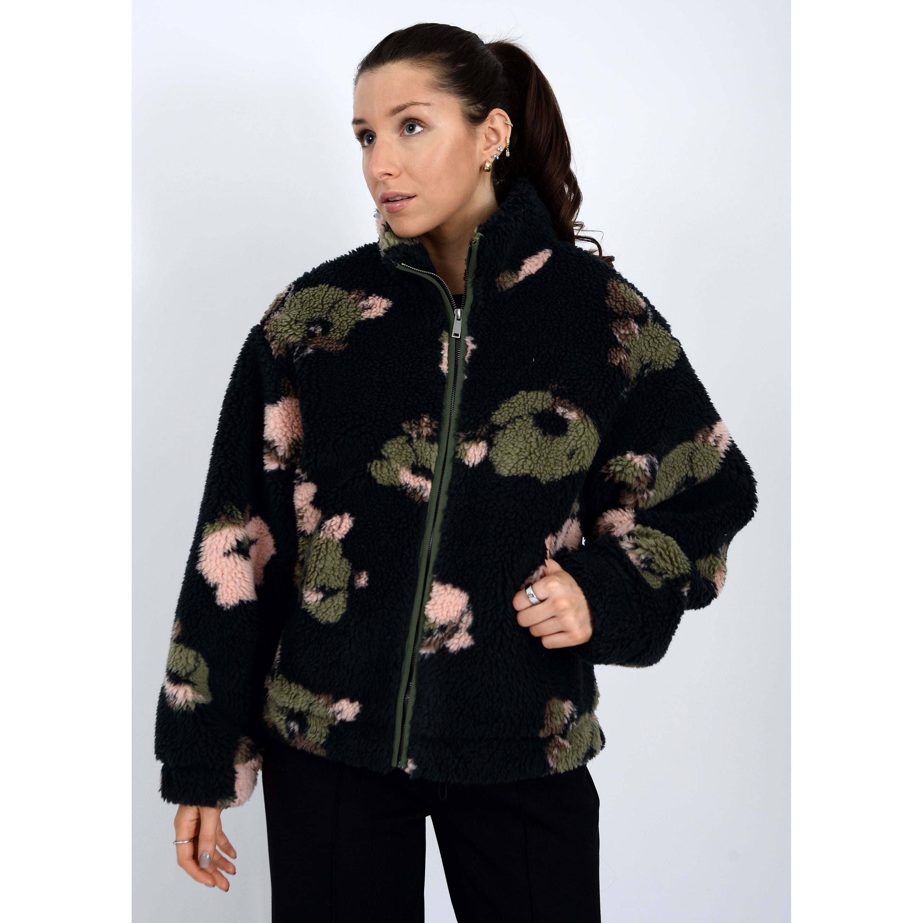 RD Style  - Whistler Fleece Jacket in Black Floral