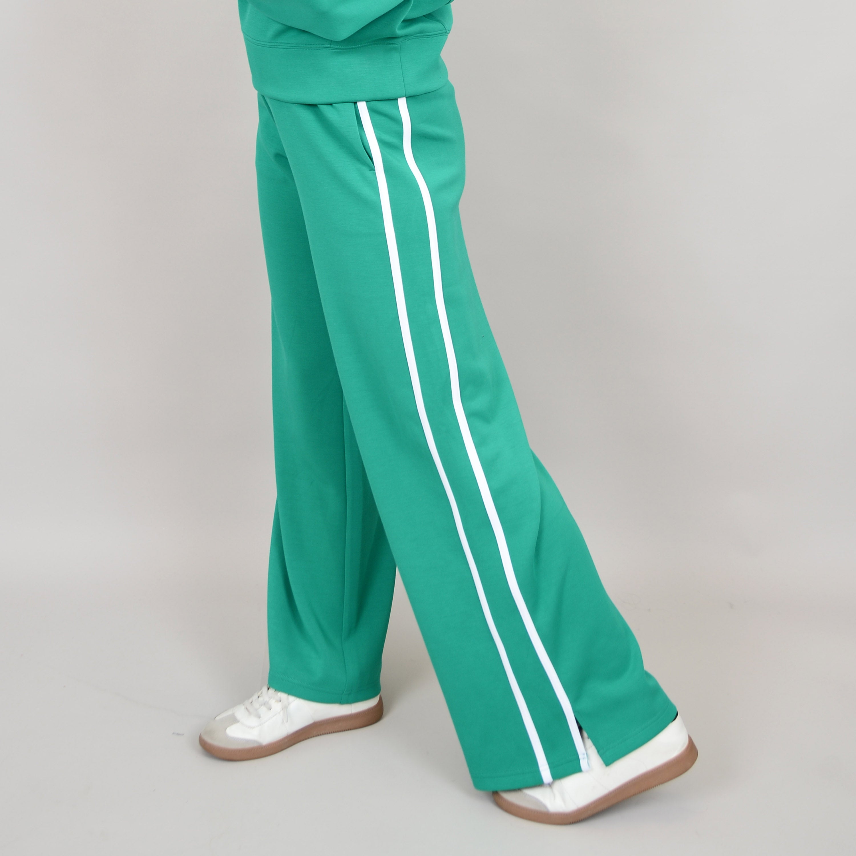 RD Style - Valencia Soft Knit Pull On Pant in Creme De Menthe/White