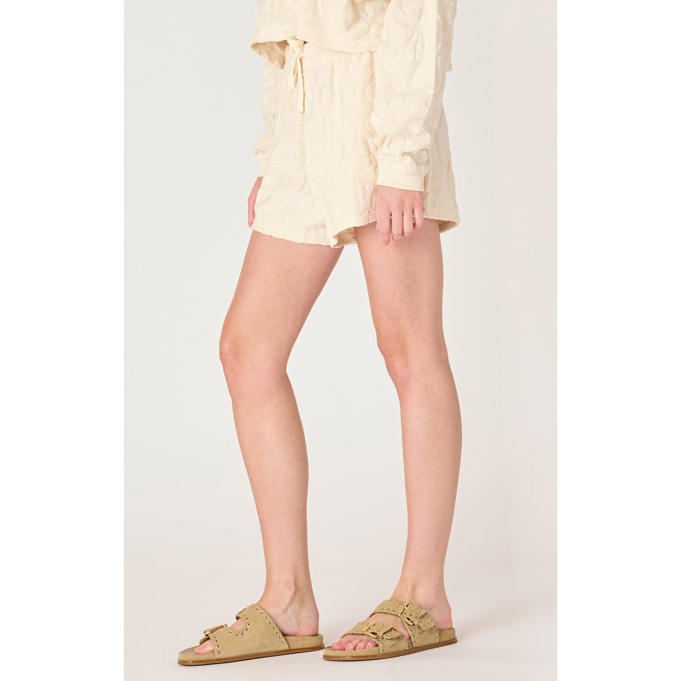 Dex - Pull on Patterned Short in Cream Beige