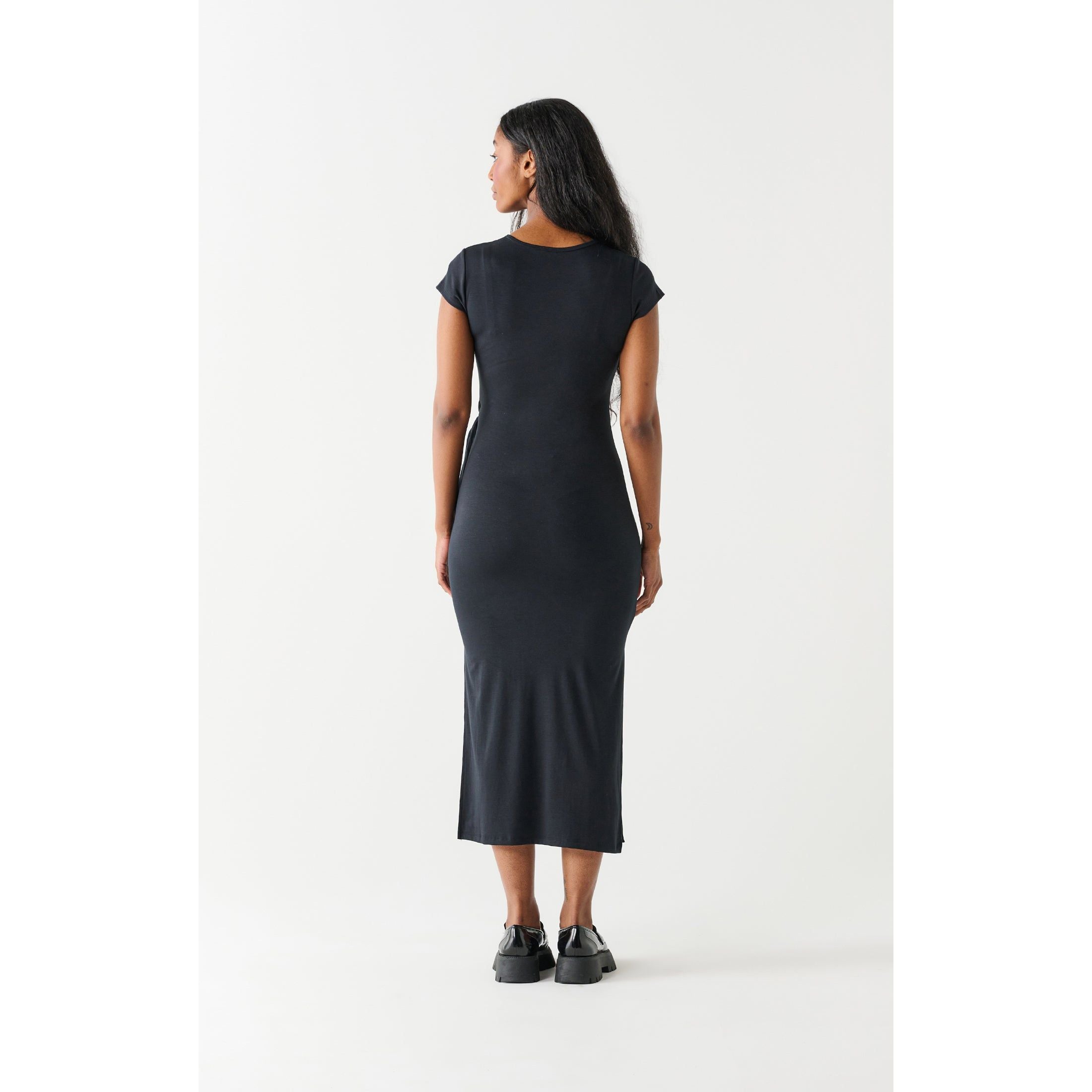 Dex - Knotted Midi T-Shirt Dress in Black