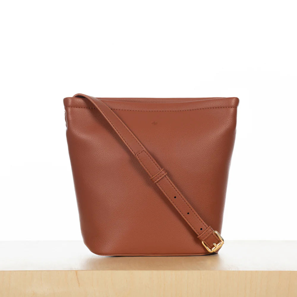 ELA - Mini Mia Bucket Bag in Walnut