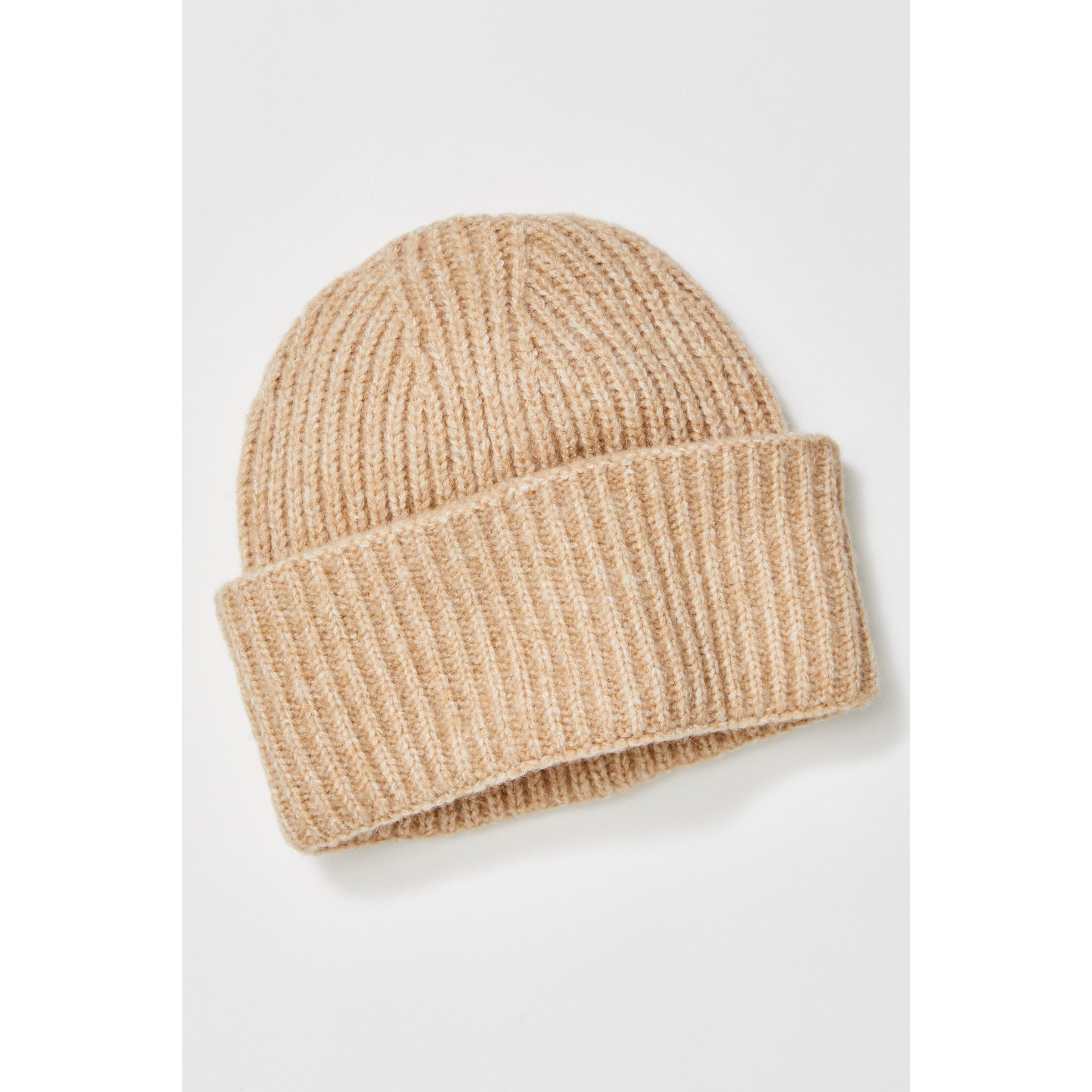Free People - Harbor Marled Ribbed Beanie in Camel