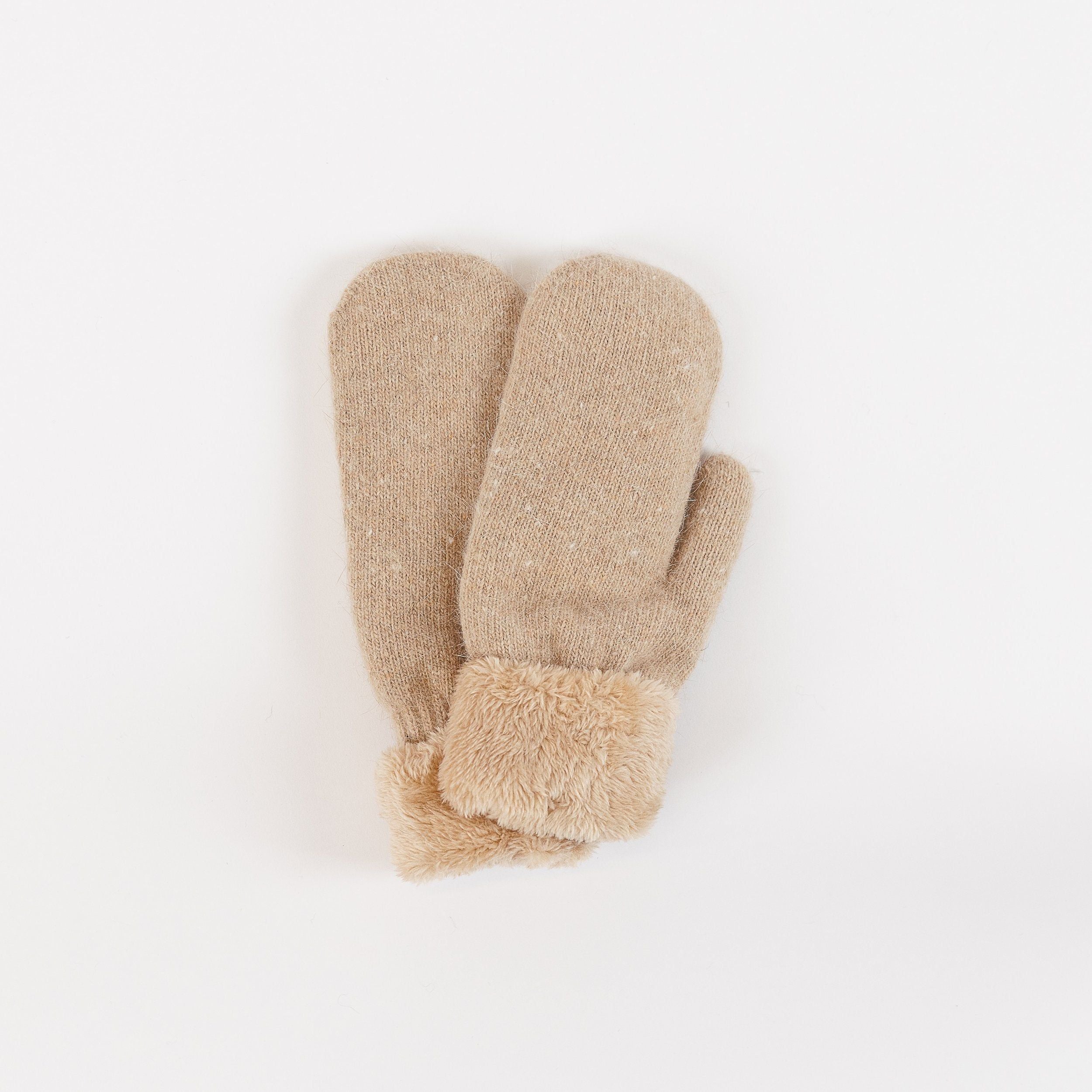 Lyla & Luxe - Knit Mittens in Taupe